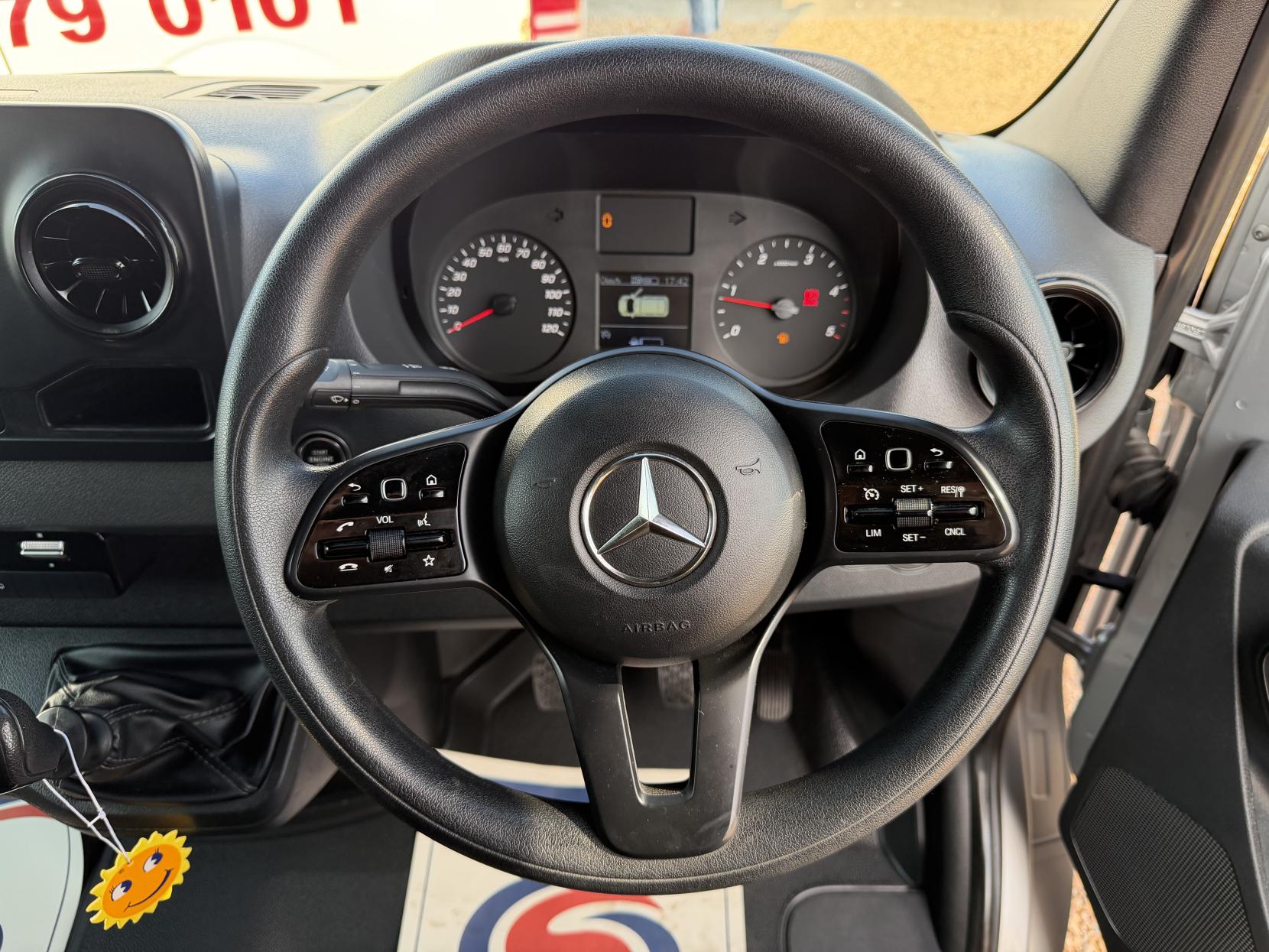 2019 Mercedes-Benz Sprinter 2.1 314 CDI Panel Van 5dr Diesel Manual RWD L2 H2 Euro 6 (143 ps) - Thumbnail 40
