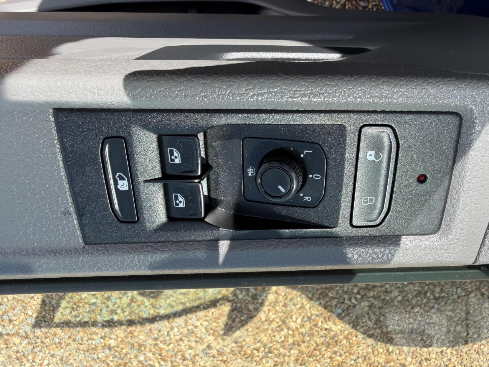 2021 Volkswagen Transporter 2.0 TDI T28 Startline Panel Van 5dr Diesel Manual FWD SWB Euro 6 (s/s) (110 ps) - Thumbnail 34