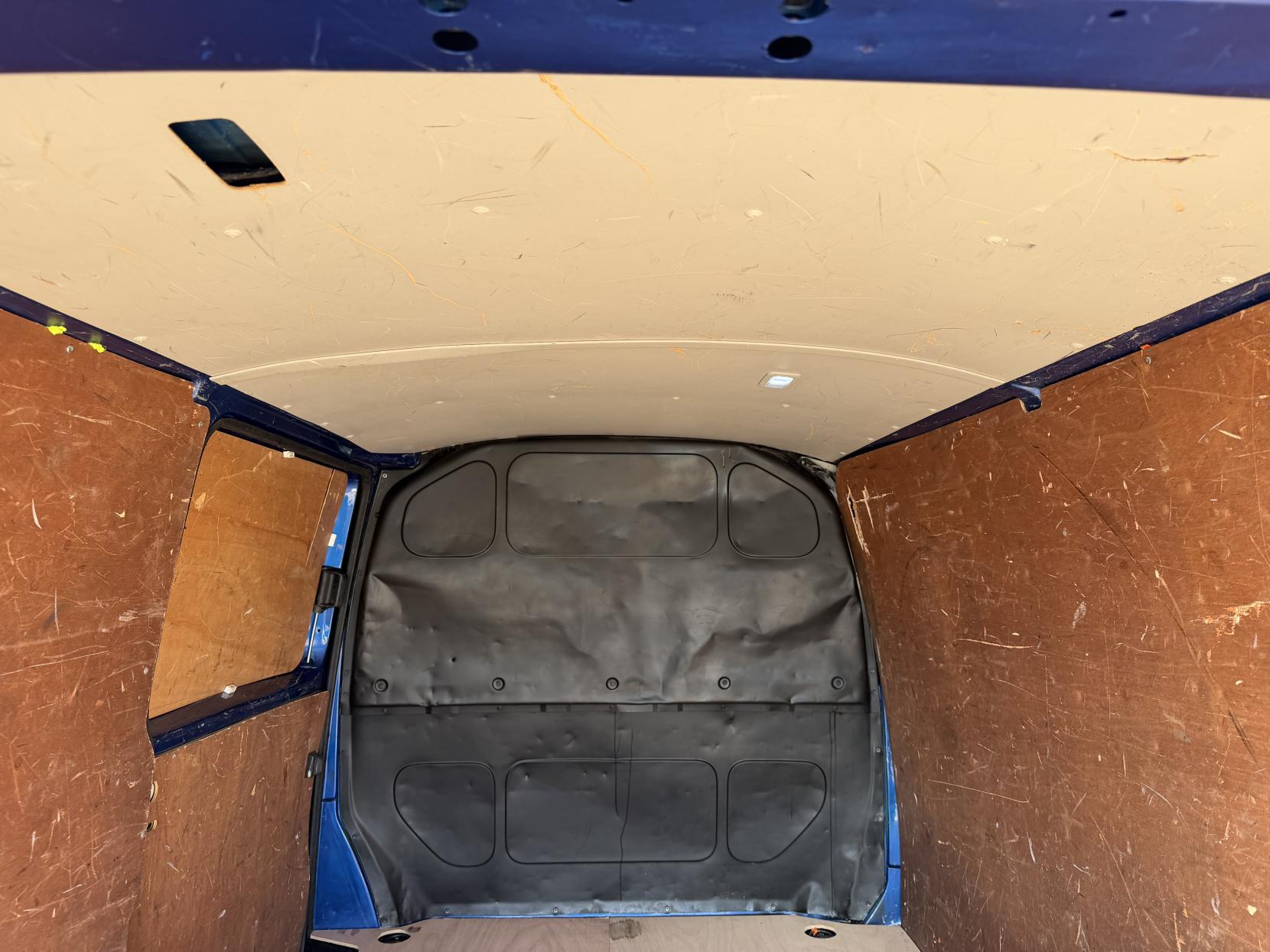 2021 Volkswagen Transporter 2.0 TDI T28 Startline Panel Van 5dr Diesel Manual FWD SWB Euro 6 (s/s) (110 ps) - Thumbnail 31