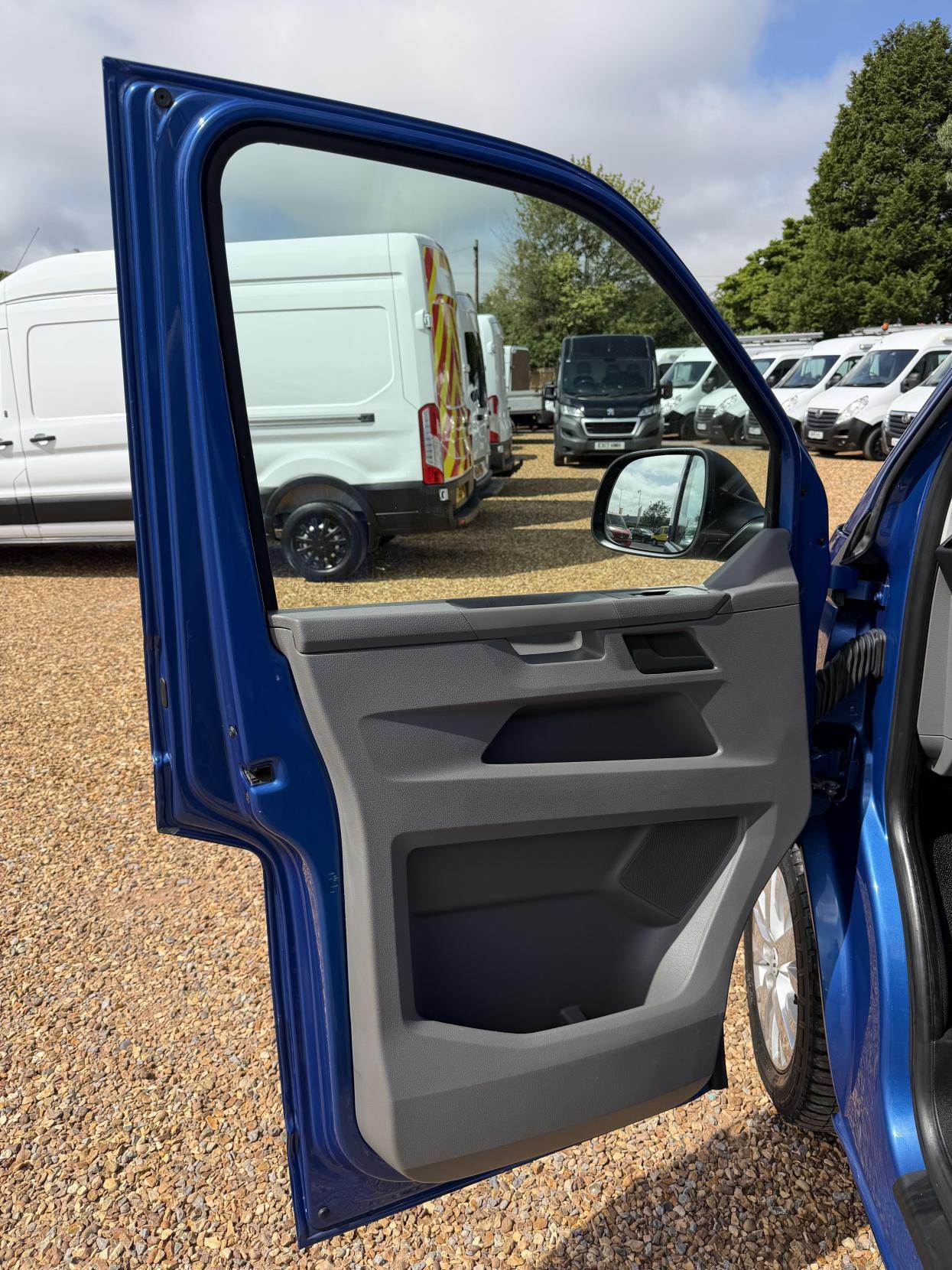 2021 Volkswagen Transporter 2.0 TDI T28 Startline Panel Van 5dr Diesel Manual FWD SWB Euro 6 (s/s) (110 ps) - Thumbnail 20