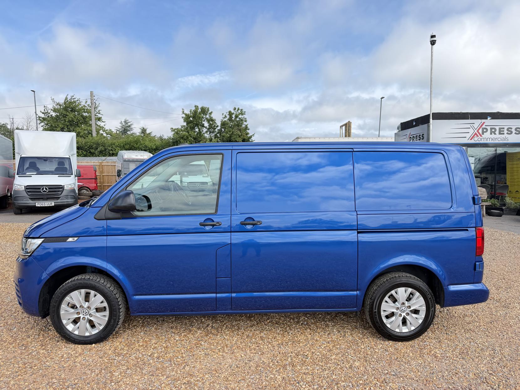 2021 Volkswagen Transporter 2.0 TDI T28 Startline Panel Van 5dr Diesel Manual FWD SWB Euro 6 (s/s) (110 ps) - Thumbnail 8