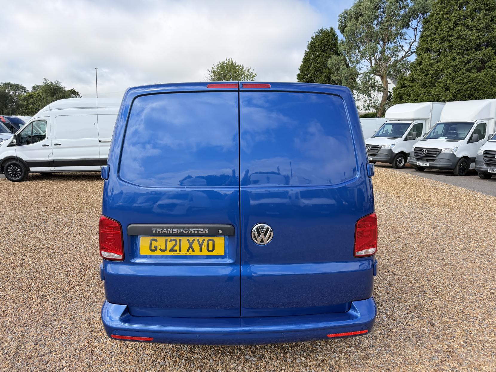 2021 Volkswagen Transporter 2.0 TDI T28 Startline Panel Van 5dr Diesel Manual FWD SWB Euro 6 (s/s) (110 ps) - Thumbnail 10