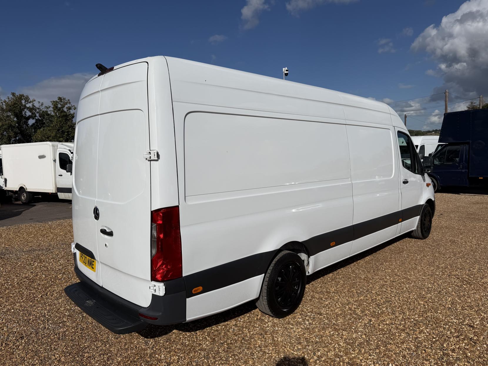 2020 Mercedes-Benz Sprinter 2.1 311 CDI Panel Van 5dr Diesel Manual RWD L3 H2 Euro 6 (114 ps) - Thumbnail 11