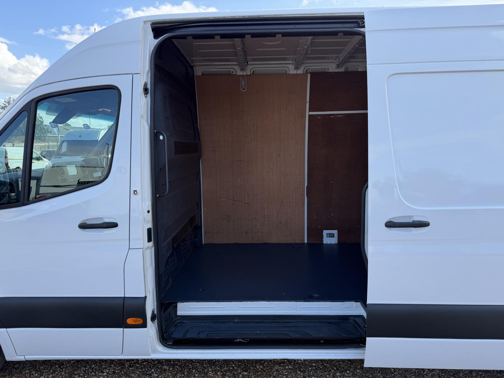 2020 Mercedes-Benz Sprinter 2.1 311 CDI Panel Van 5dr Diesel Manual RWD L3 H2 Euro 6 (114 ps) - Thumbnail 33