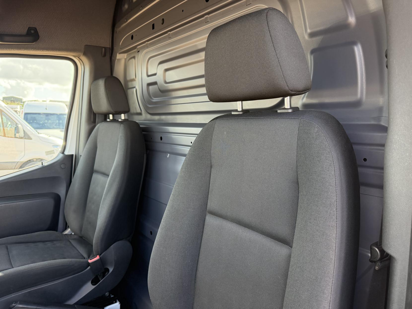 2020 Mercedes-Benz Sprinter 2.1 311 CDI Panel Van 5dr Diesel Manual RWD L3 H2 Euro 6 (114 ps) - Thumbnail 32