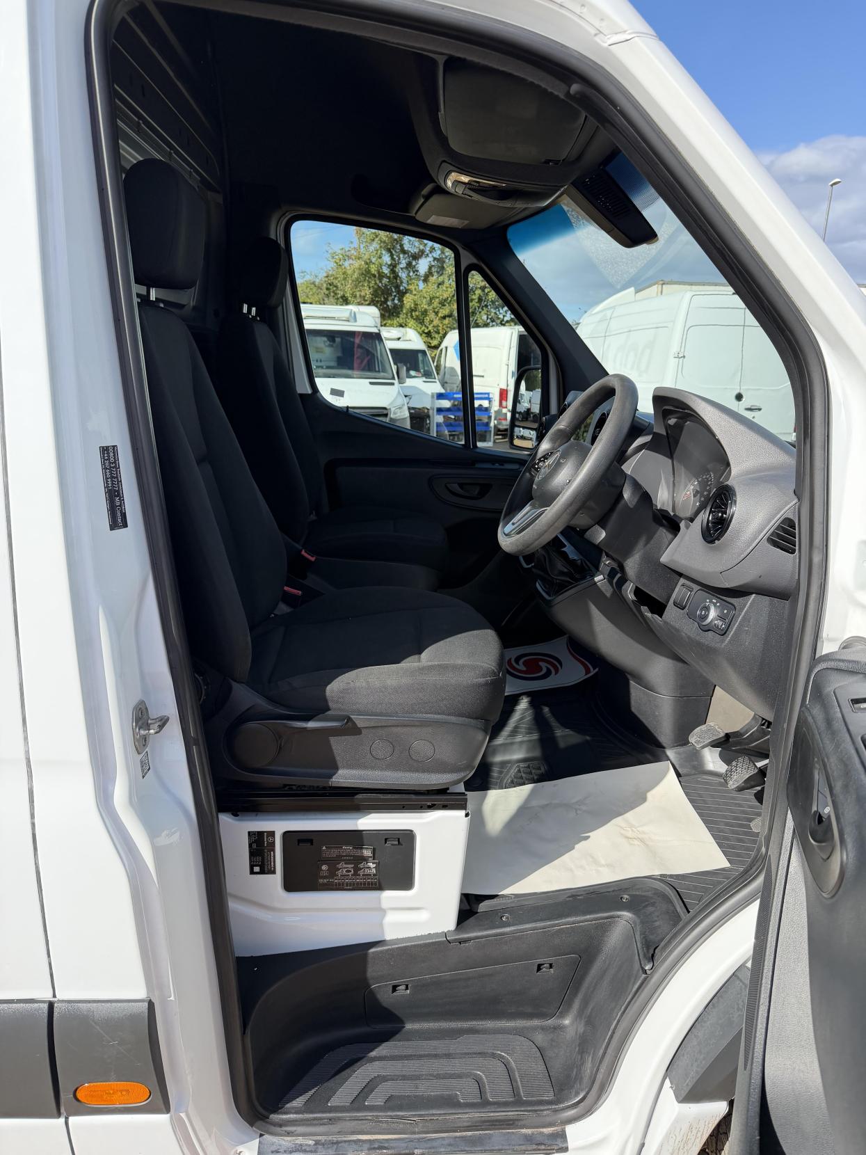 2020 Mercedes-Benz Sprinter 2.1 311 CDI Panel Van 5dr Diesel Manual RWD L3 H2 Euro 6 (114 ps) - Thumbnail 14