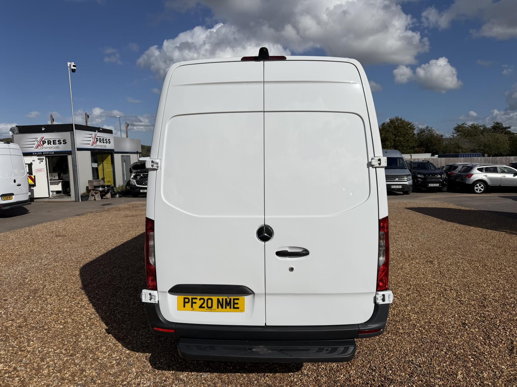 2020 Mercedes-Benz Sprinter 2.1 311 CDI Panel Van 5dr Diesel Manual RWD L3 H2 Euro 6 (114 ps) - Thumbnail 10