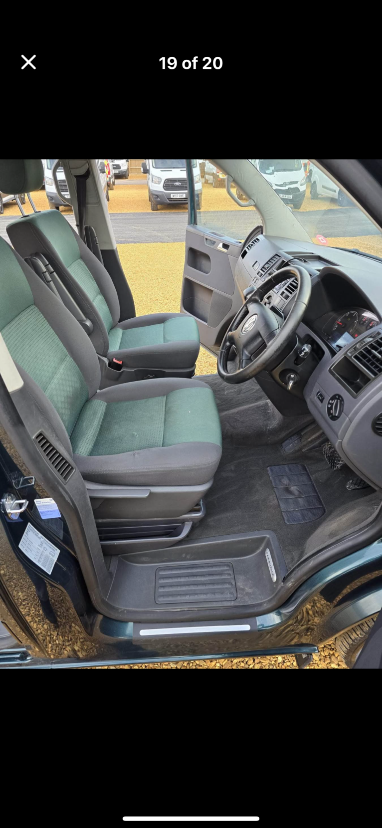 Volkswagen Caravelle 2.5 TDI SE MPV 5dr Diesel Tiptronic Euro 3 (174 ps)