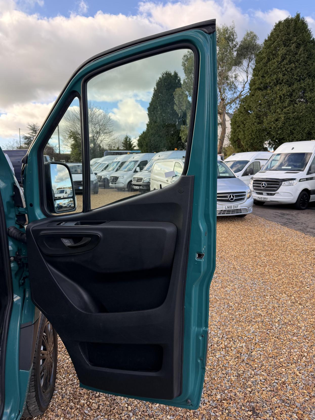 Mercedes-Benz Sprinter 2.1 314 CDI Panel Van 5dr Diesel Manual RWD L2 H2 Euro 6 (s/s) (143 ps)