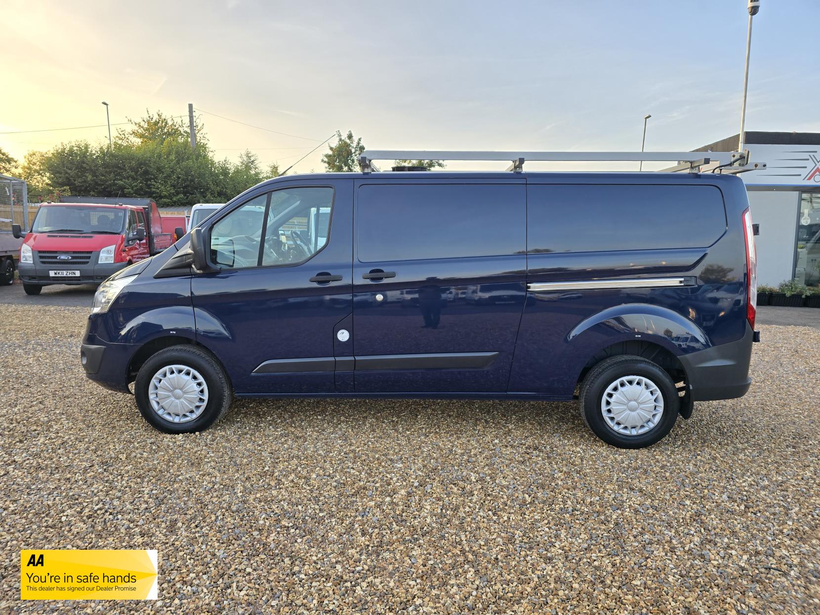 Ford Transit Custom 2.2 TDCi 330 Trend Panel Van 5dr Diesel Manual L2 H1 (197 g/km, 123 bhp)