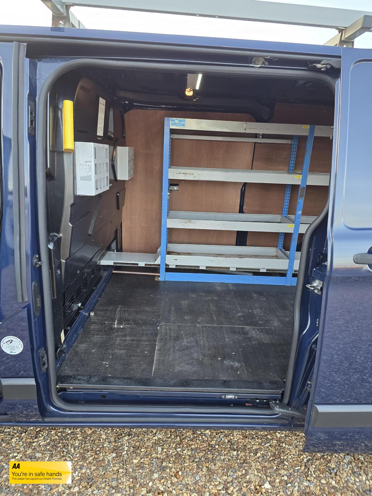 Ford Transit Custom 2.2 TDCi 330 Trend Panel Van 5dr Diesel Manual L2 H1 (197 g/km, 123 bhp)