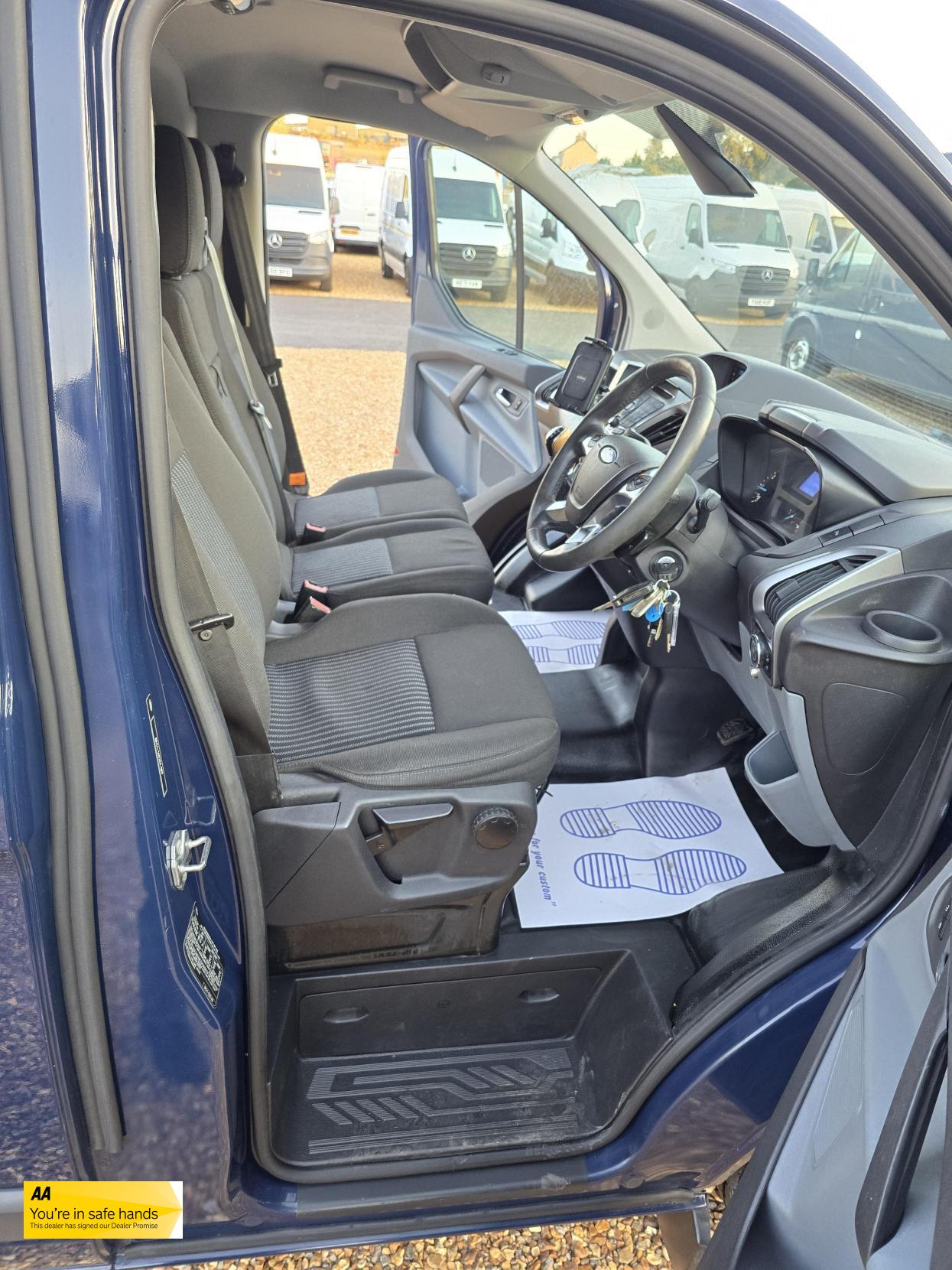 Ford Transit Custom 2.2 TDCi 330 Trend Panel Van 5dr Diesel Manual L2 H1 (197 g/km, 123 bhp)