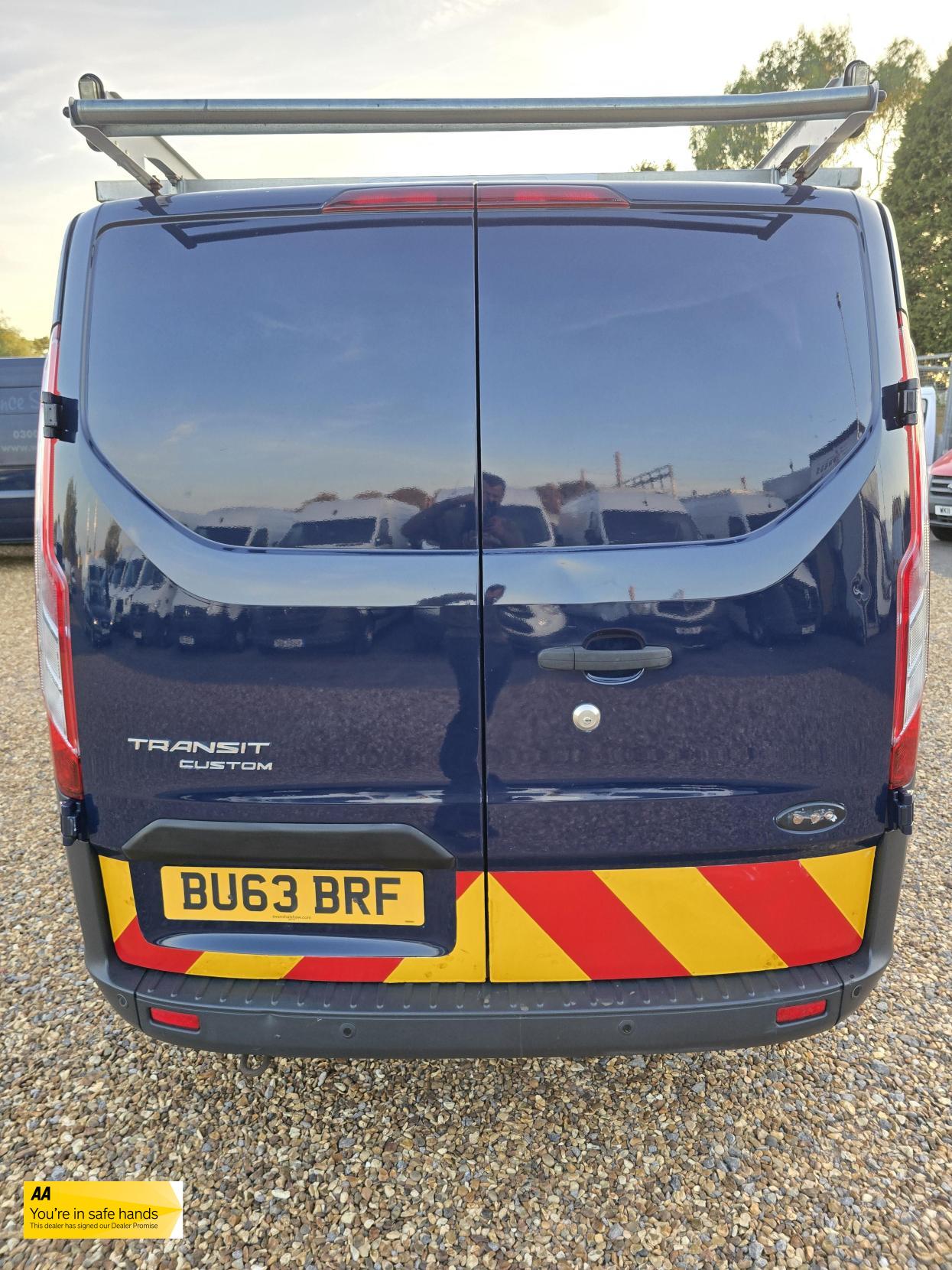 Ford Transit Custom 2.2 TDCi 330 Trend Panel Van 5dr Diesel Manual L2 H1 (197 g/km, 123 bhp)
