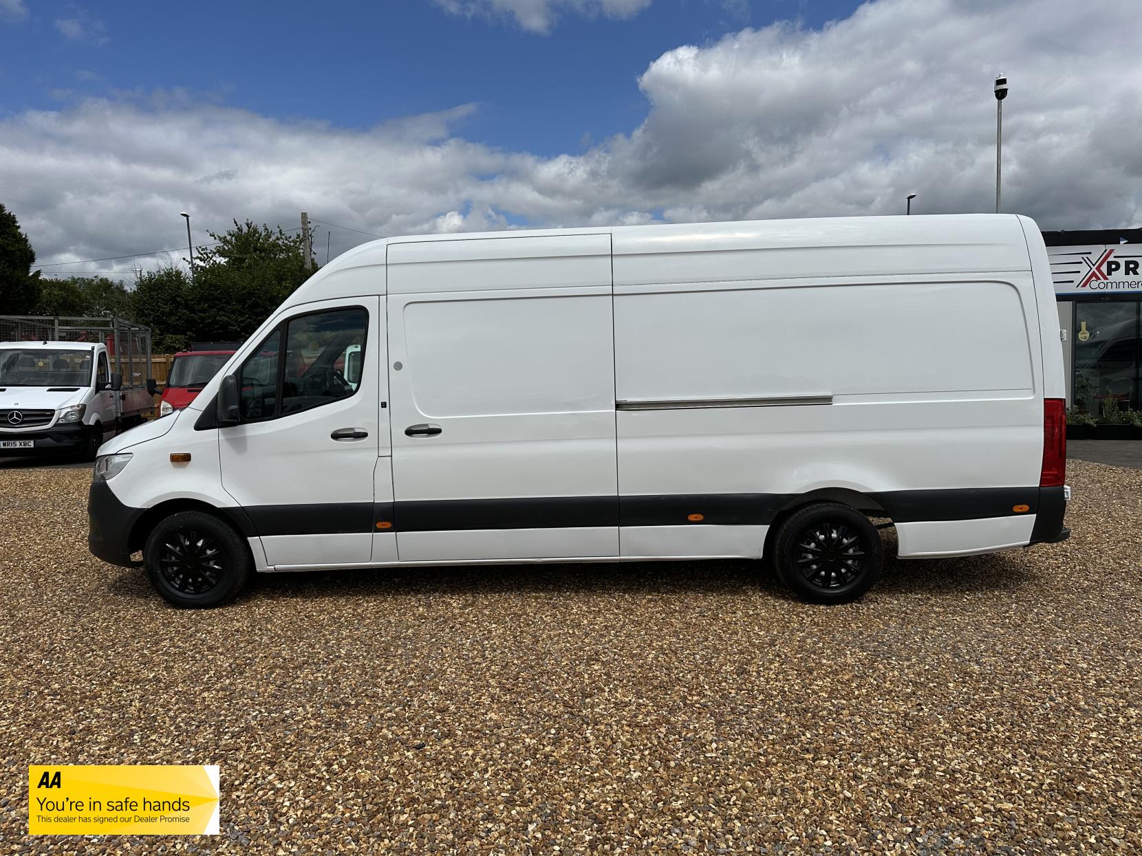 Mercedes-Benz Sprinter 2.1 311 CDI Panel Van 5dr Diesel Manual RWD L3 H2 Euro 6 (114 ps)