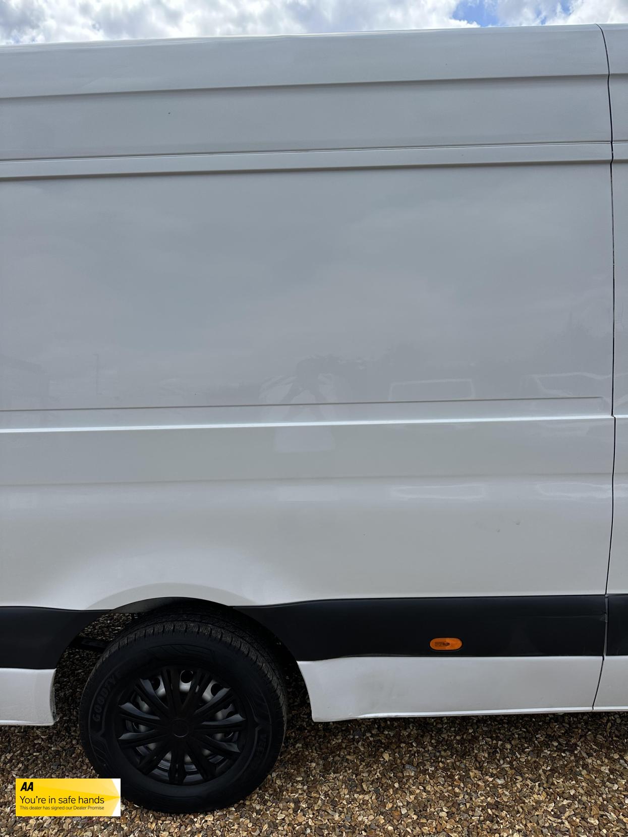 Mercedes-Benz Sprinter 2.1 311 CDI Panel Van 5dr Diesel Manual RWD L3 H2 Euro 6 (114 ps)