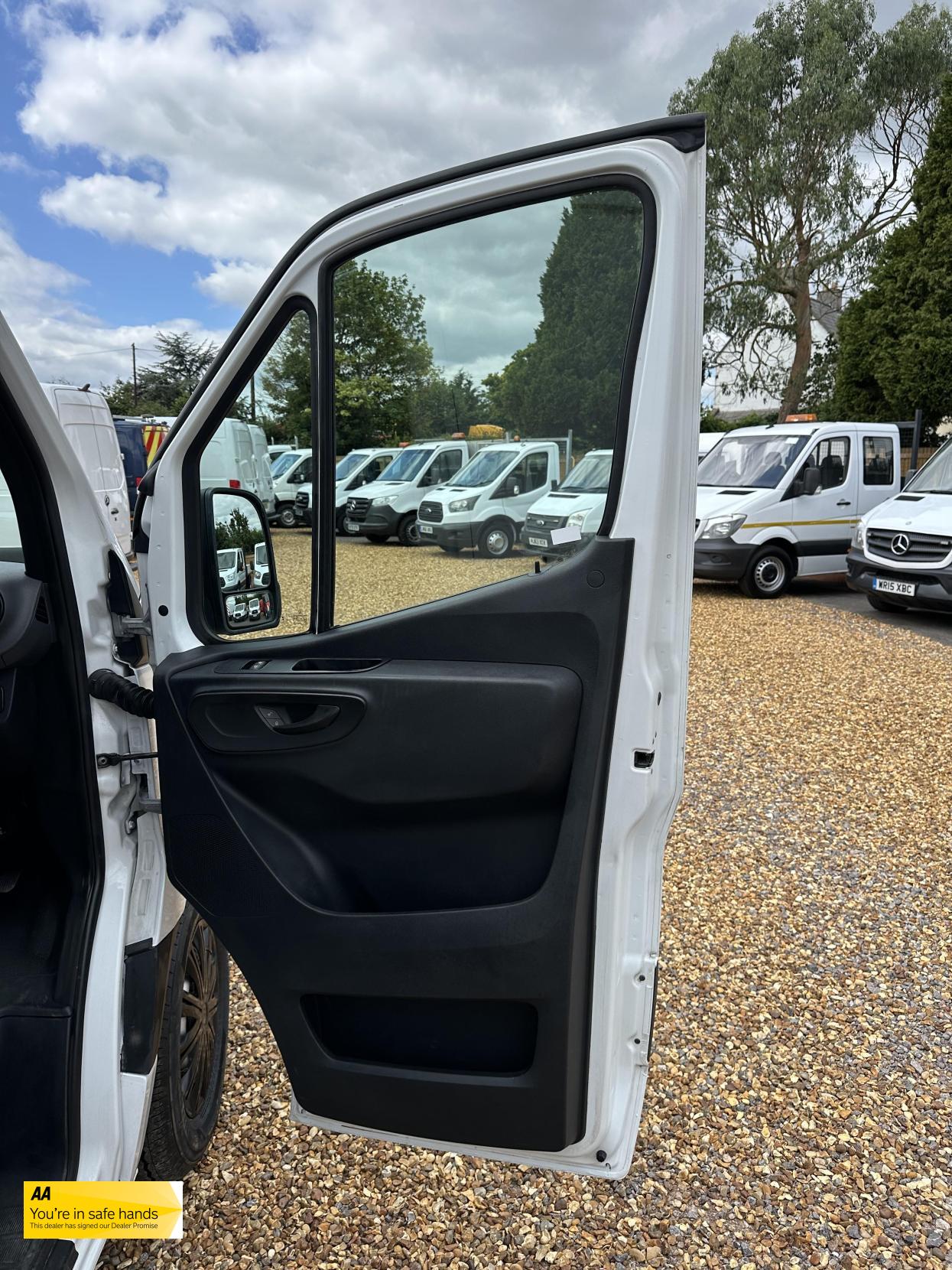 Mercedes-Benz Sprinter 2.1 311 CDI Panel Van 5dr Diesel Manual RWD L3 H2 Euro 6 (114 ps)