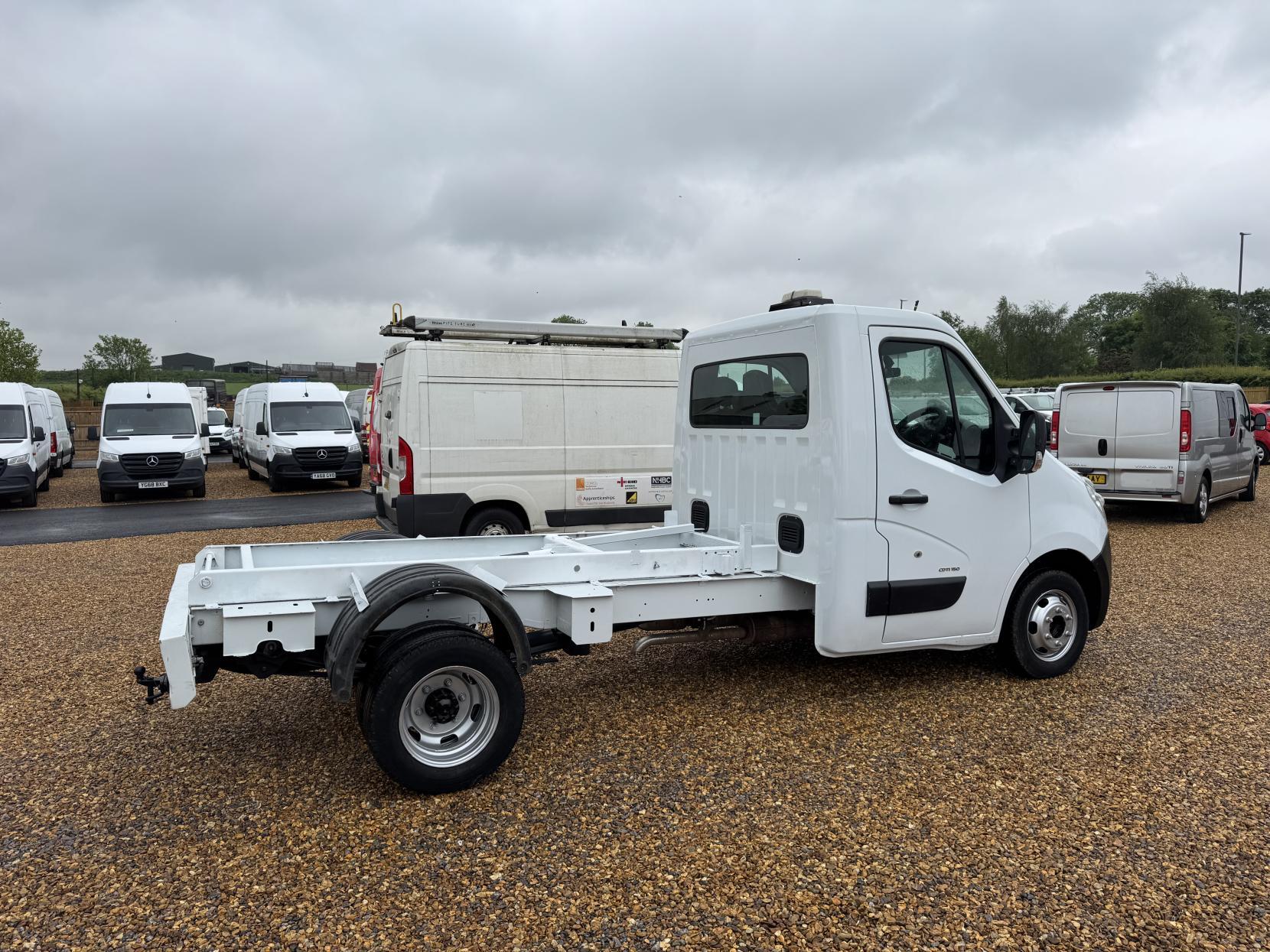 Vauxhall Movano 2.3 CDTi 3500 HDT Dropside 2dr Diesel Manual RWD L2 Euro 5 (DRW) (150 ps)