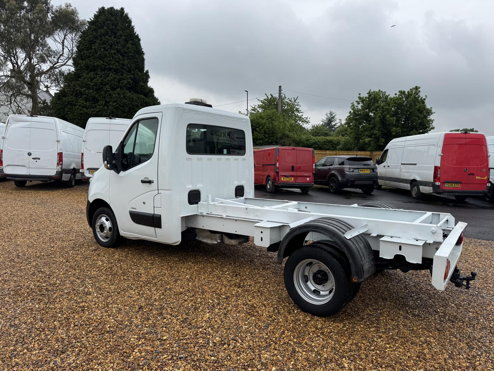 Vauxhall Movano 2.3 CDTi 3500 HDT Dropside 2dr Diesel Manual RWD L2 Euro 5 (DRW) (150 ps)