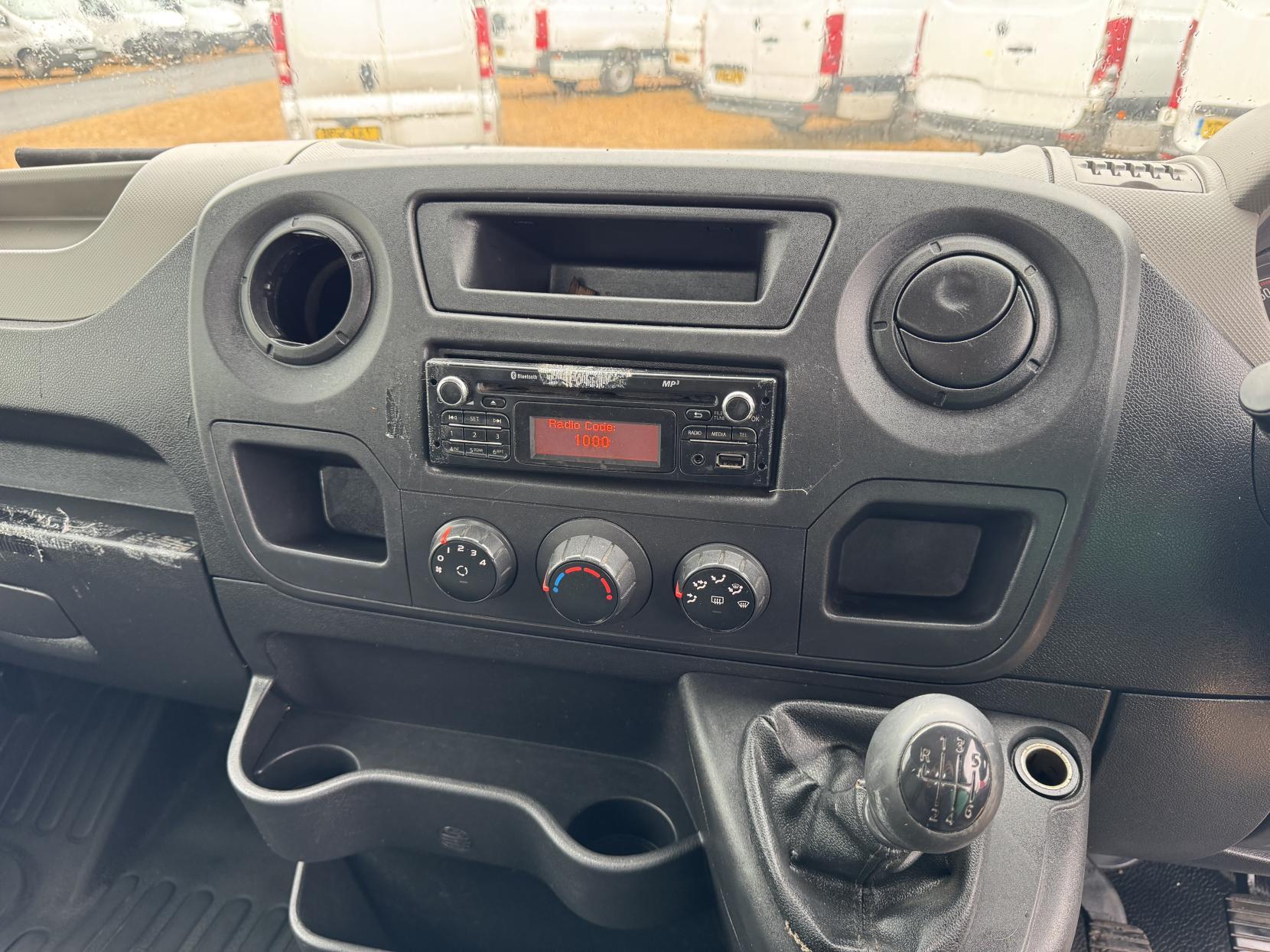 Vauxhall Movano 2.3 CDTi 3500 HDT Dropside 2dr Diesel Manual RWD L2 Euro 5 (DRW) (150 ps)