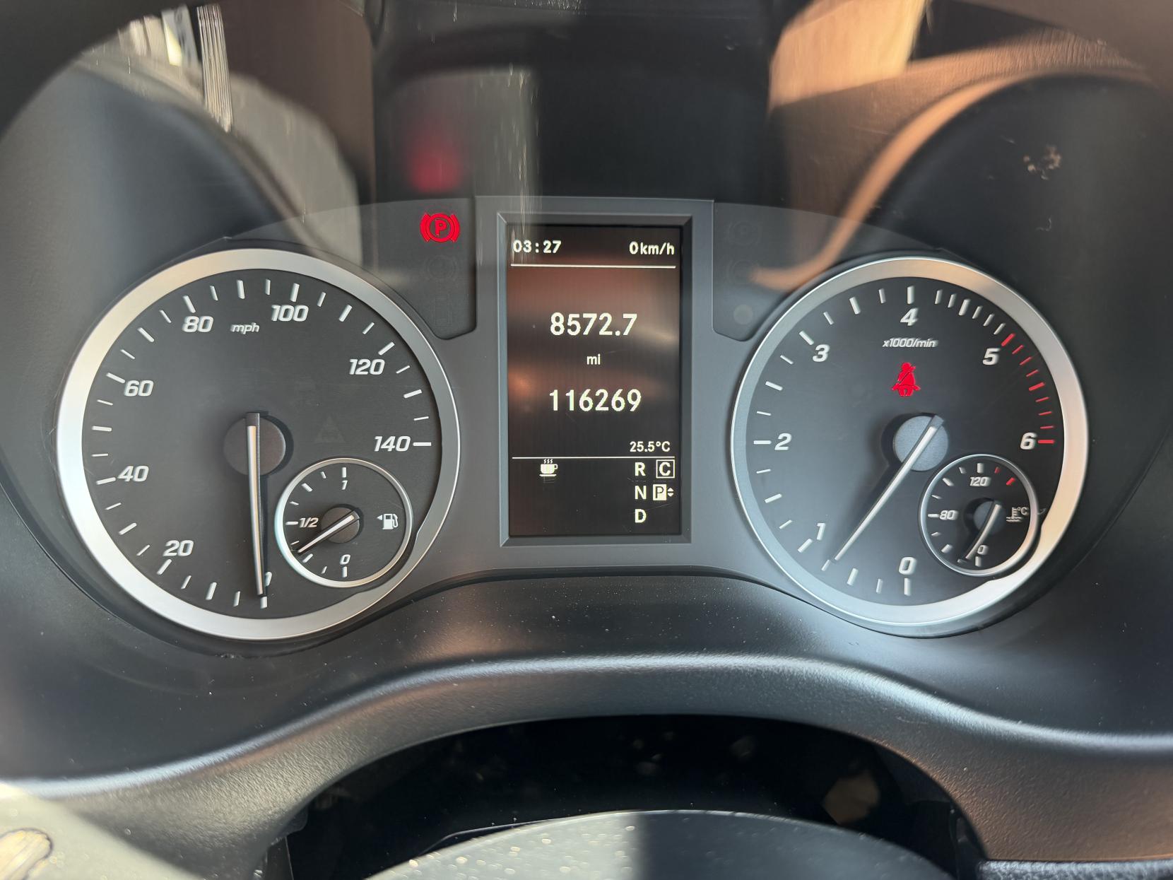 2020 Mercedes-Benz Vito 2.1 114 CDI Premium Panel Van 5dr Diesel G-Tronic+ RWD L2 Euro 6 (s/s) (136 ps) - Thumbnail 45