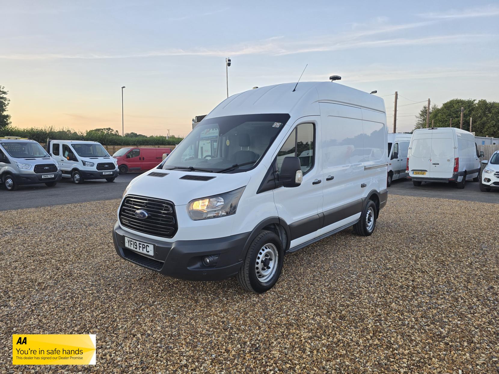 Ford Transit 2.0 350 EcoBlue Panel Van 5dr Diesel Manual RWD L2 H3 Euro 6 (130 ps)
