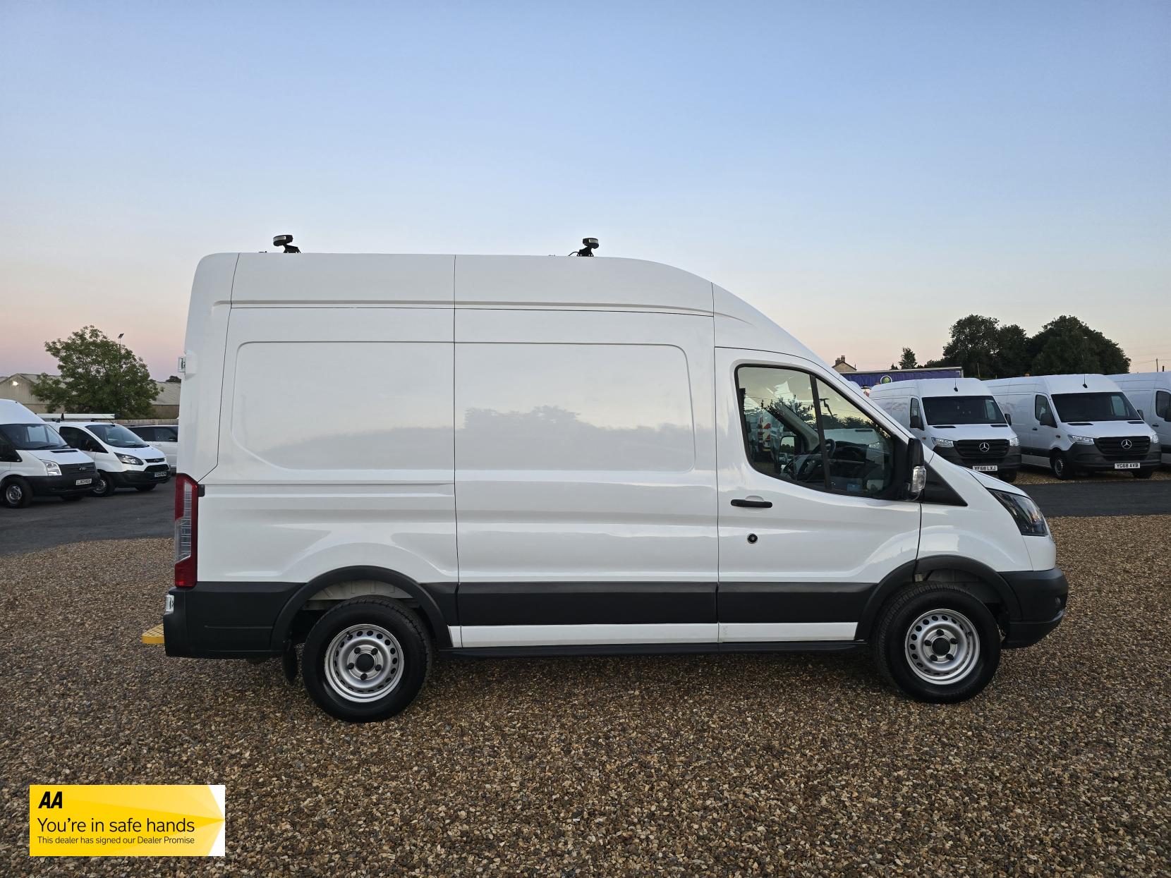 Ford Transit 2.0 350 EcoBlue Panel Van 5dr Diesel Manual RWD L2 H3 Euro 6 (130 ps)