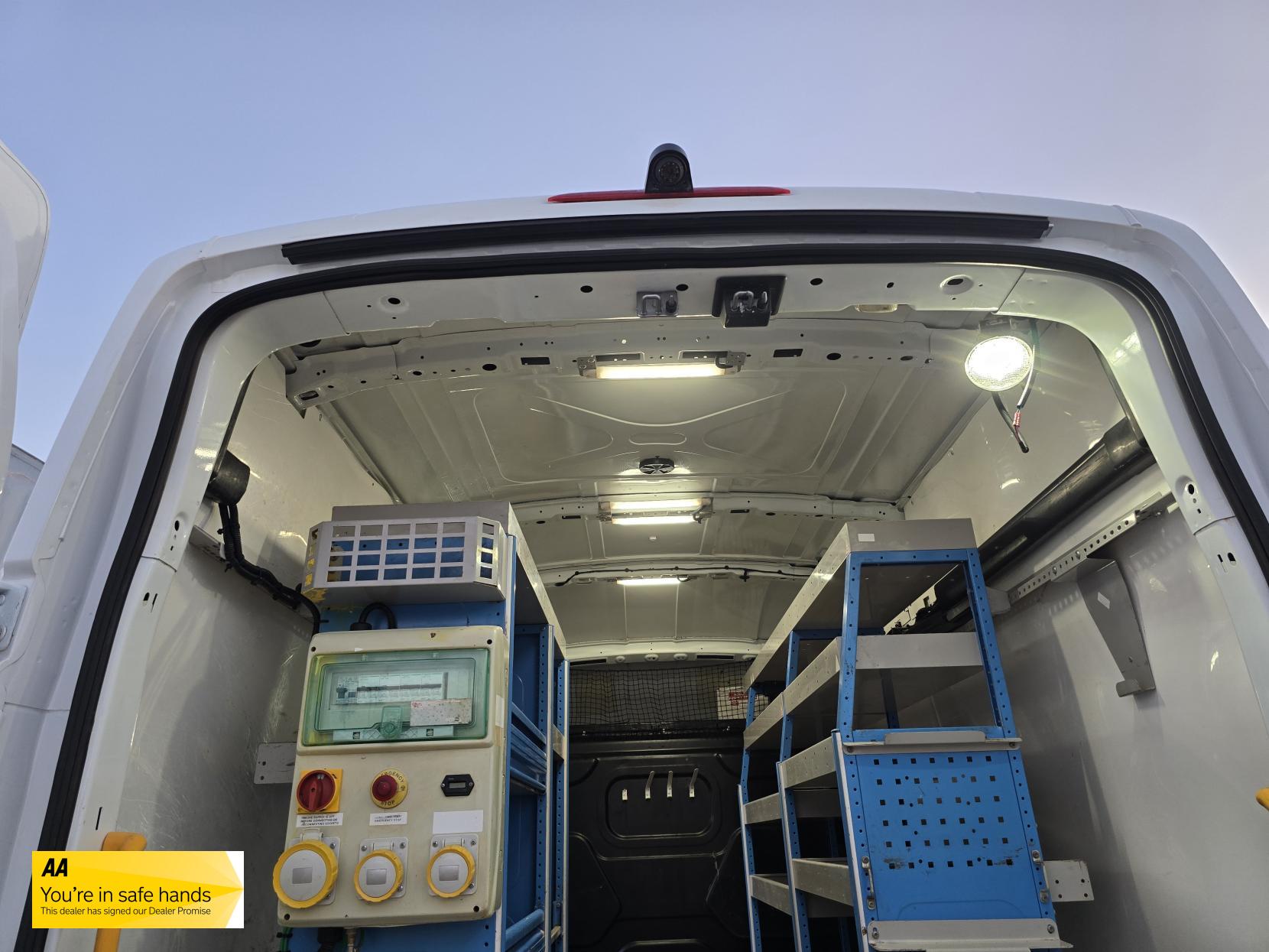 Ford Transit 2.0 350 EcoBlue Panel Van 5dr Diesel Manual RWD L2 H3 Euro 6 (130 ps)