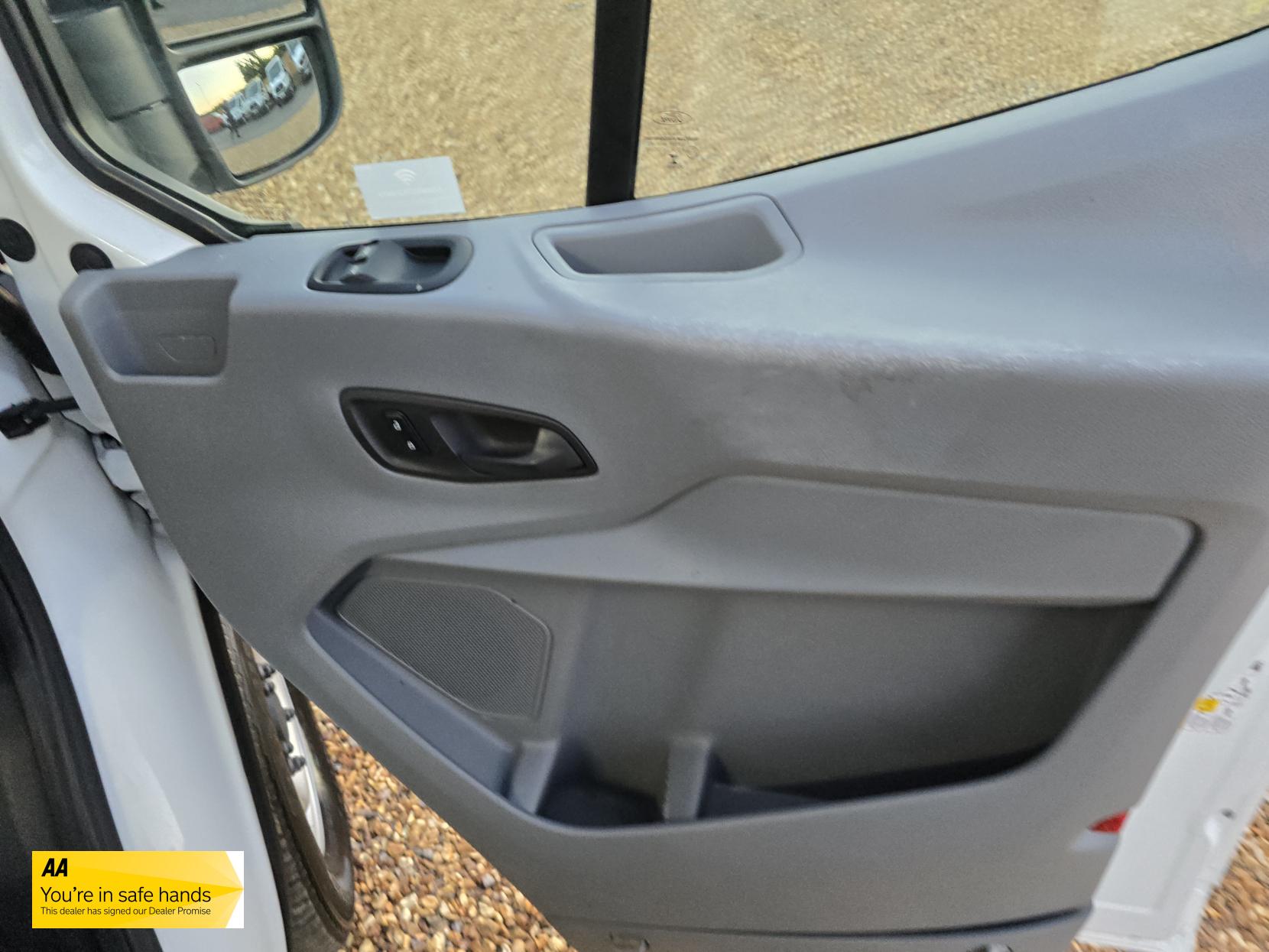 Ford Transit 2.0 350 EcoBlue Panel Van 5dr Diesel Manual RWD L2 H3 Euro 6 (130 ps)