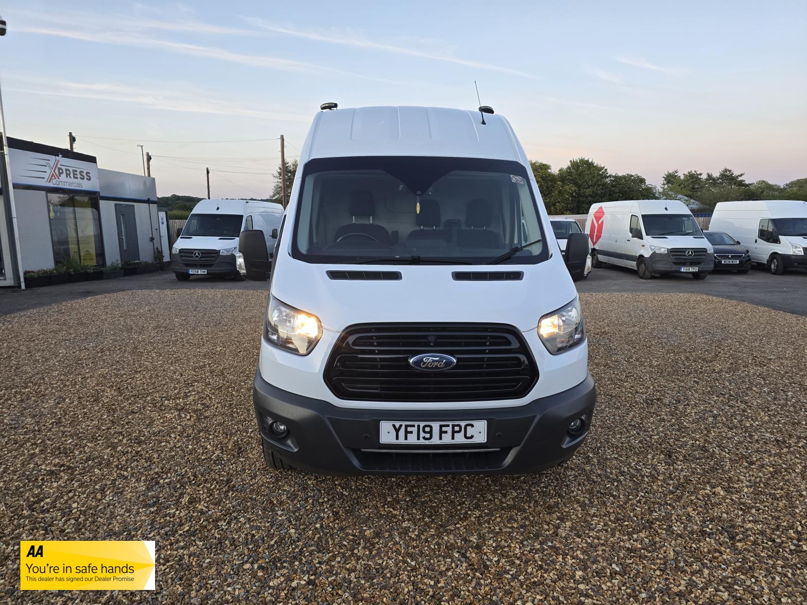 Ford Transit 2.0 350 EcoBlue Panel Van 5dr Diesel Manual RWD L2 H3 Euro 6 (130 ps)