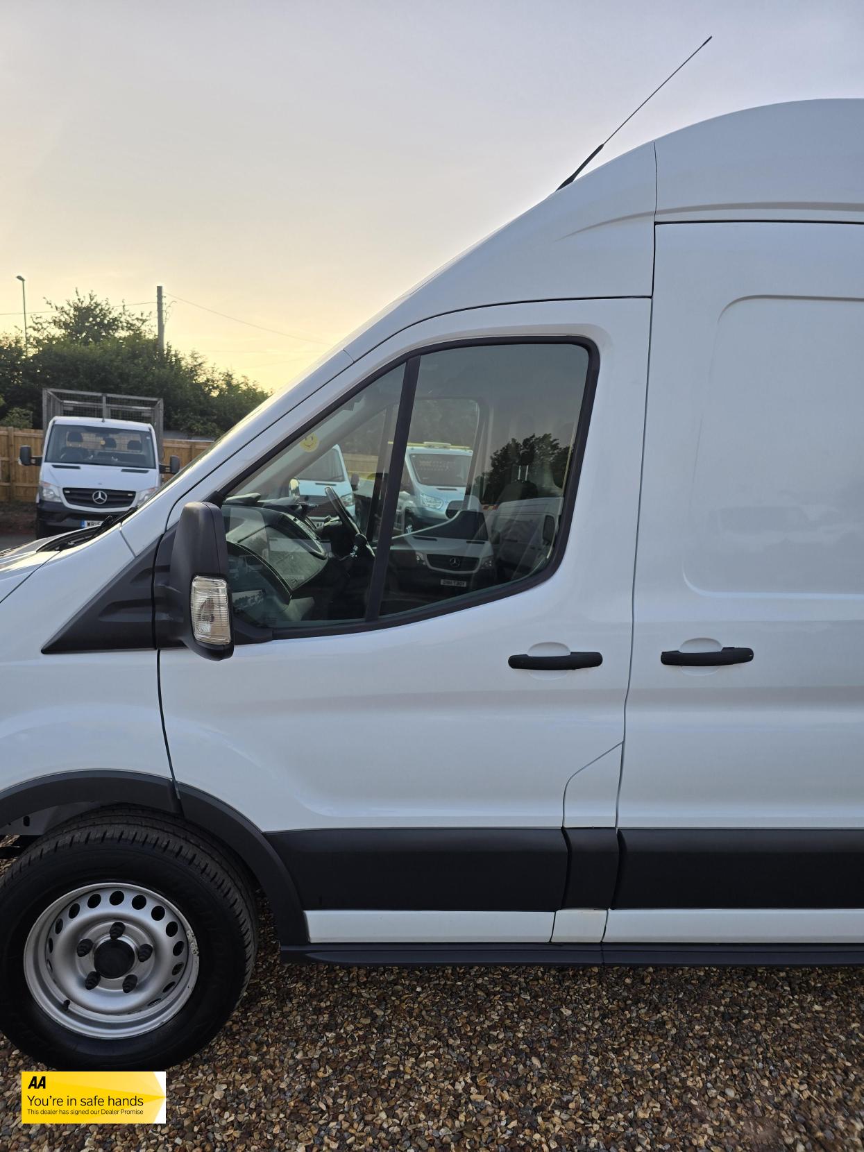 Ford Transit 2.0 350 EcoBlue Panel Van 5dr Diesel Manual RWD L2 H3 Euro 6 (130 ps)