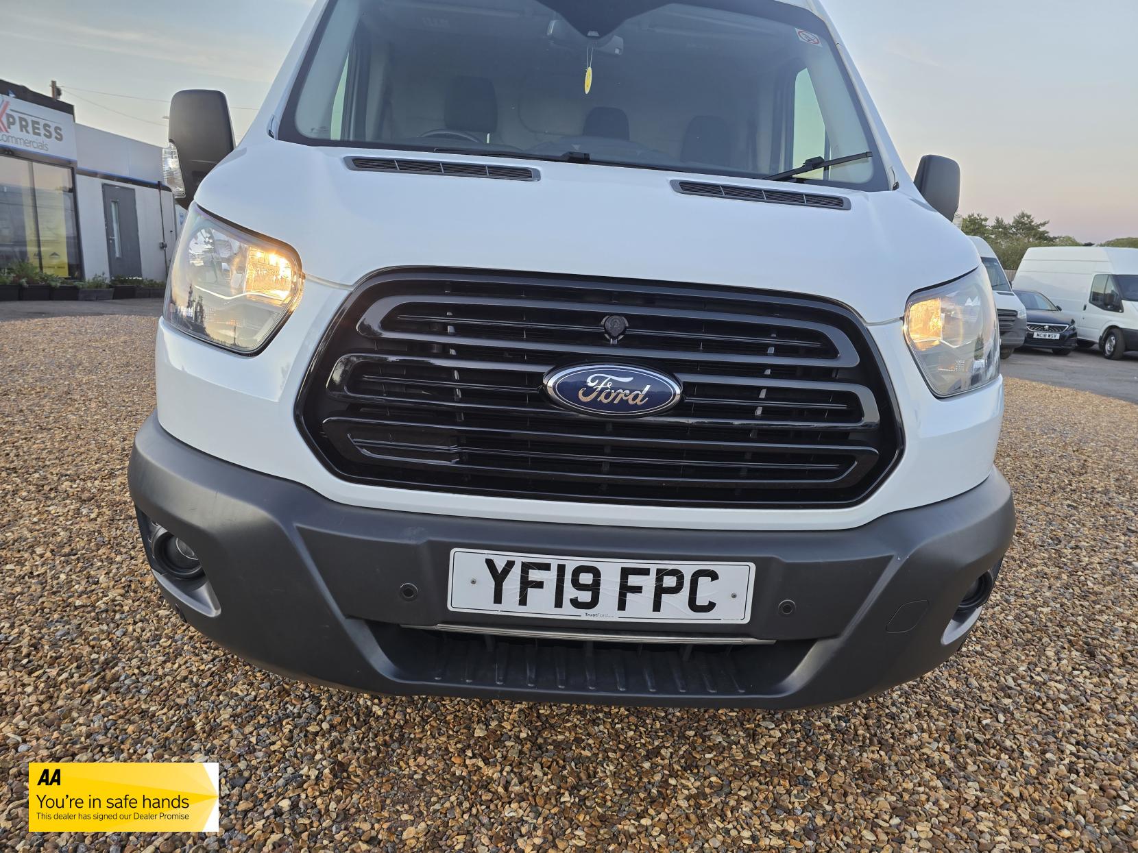 Ford Transit 2.0 350 EcoBlue Panel Van 5dr Diesel Manual RWD L2 H3 Euro 6 (130 ps)