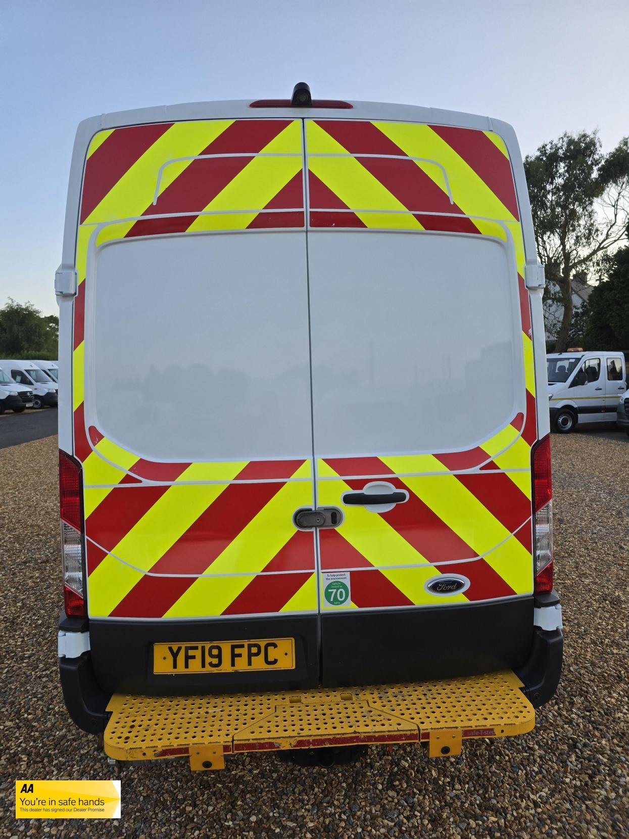 Ford Transit 2.0 350 EcoBlue Panel Van 5dr Diesel Manual RWD L2 H3 Euro 6 (130 ps)