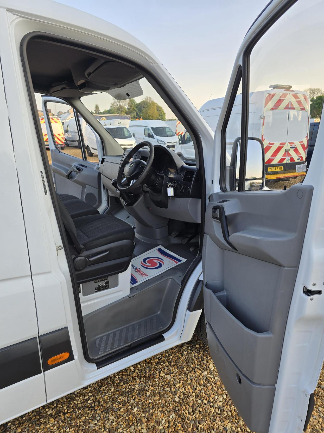 Mercedes-Benz Sprinter 2.1 313 CDi Panel Van 4dr Diesel Manual RWD L2 (129 bhp)