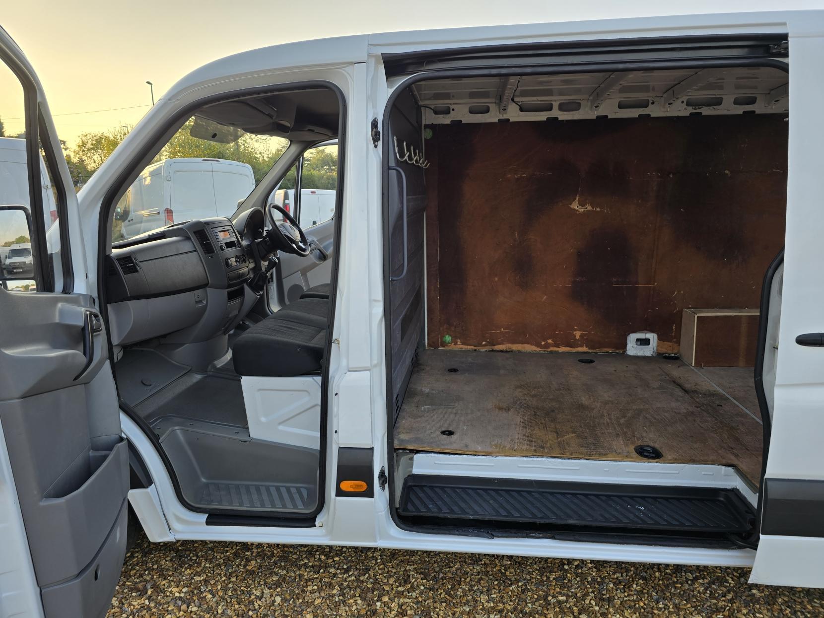 Mercedes-Benz Sprinter 2.1 313 CDi Panel Van 4dr Diesel Manual RWD L2 (129 bhp)