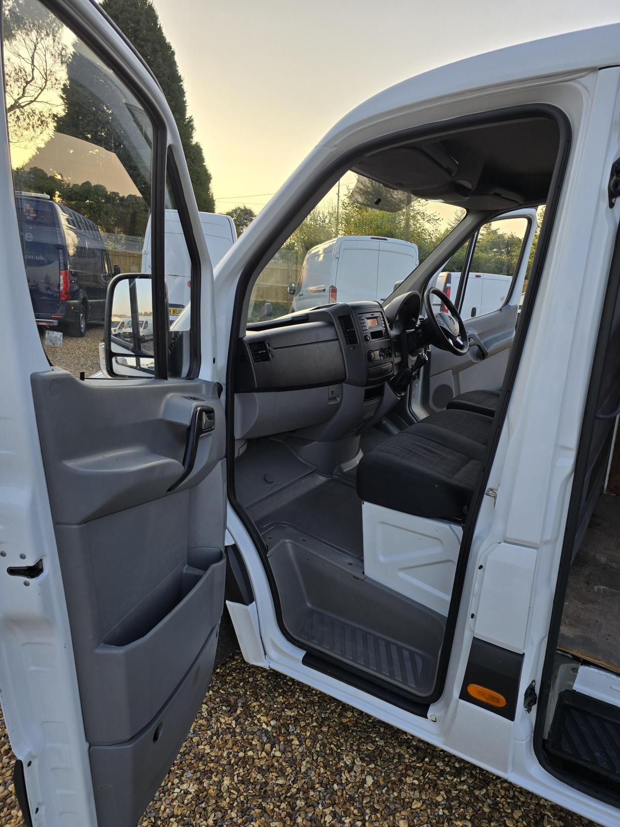 Mercedes-Benz Sprinter 2.1 313 CDi Panel Van 4dr Diesel Manual RWD L2 (129 bhp)