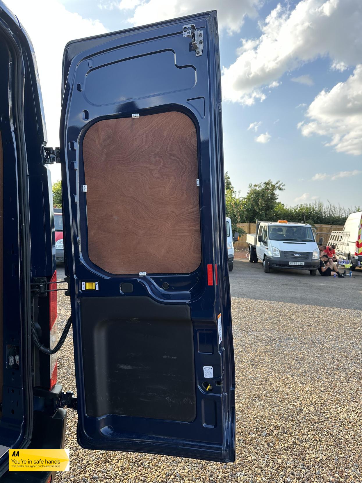 Ford Transit 2.0 350 EcoBlue Leader Panel Van 5dr Diesel Manual FWD L3 H3 Euro 6 (s/s) (170 ps)