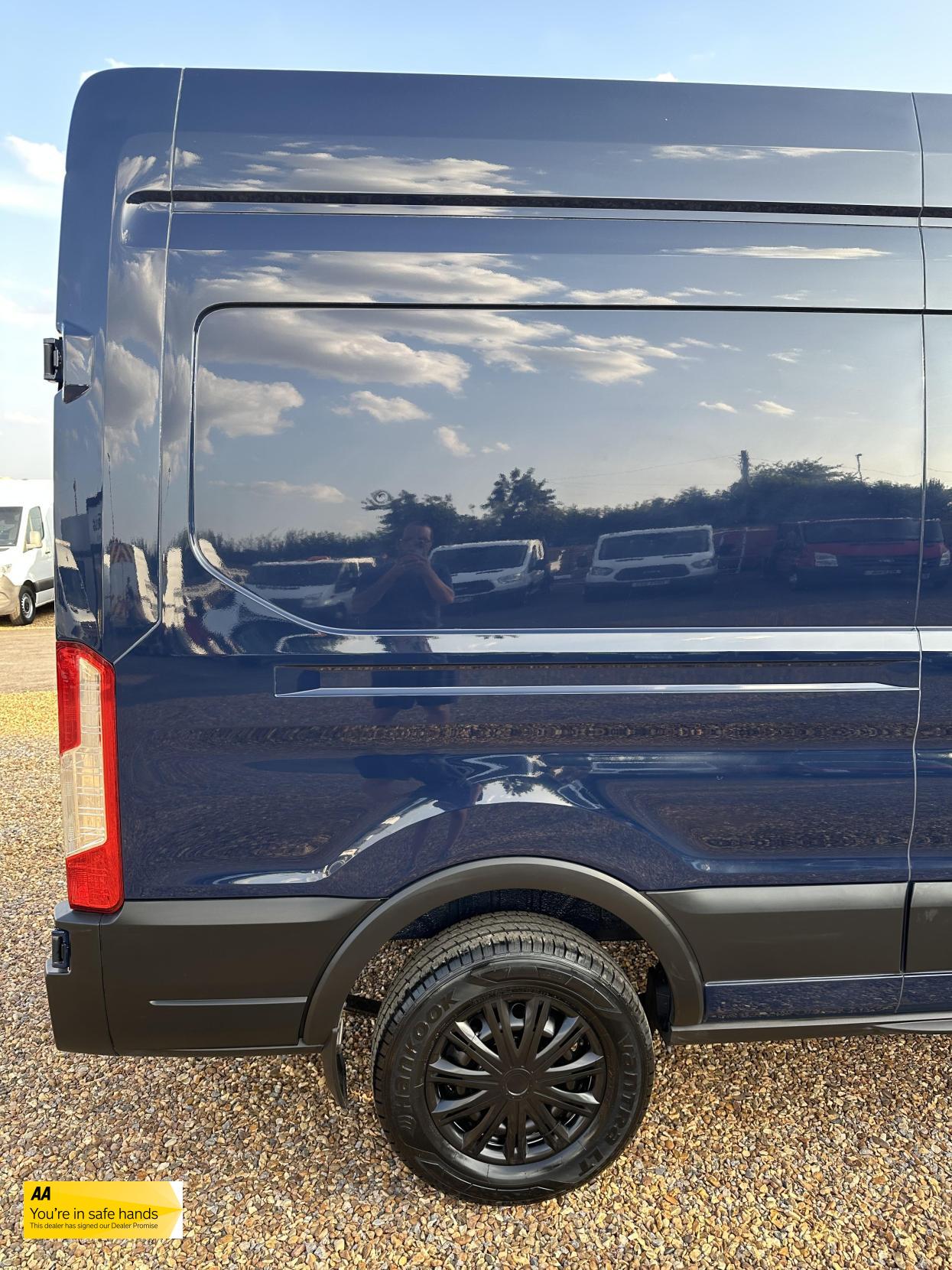 Ford Transit 2.0 350 EcoBlue Leader Panel Van 5dr Diesel Manual FWD L3 H3 Euro 6 (s/s) (170 ps)