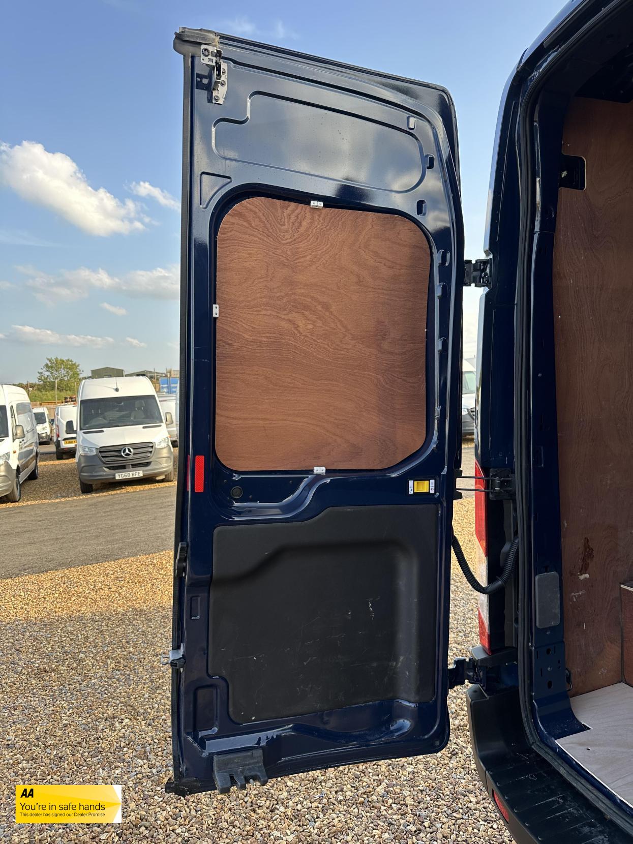 Ford Transit 2.0 350 EcoBlue Leader Panel Van 5dr Diesel Manual FWD L3 H3 Euro 6 (s/s) (170 ps)