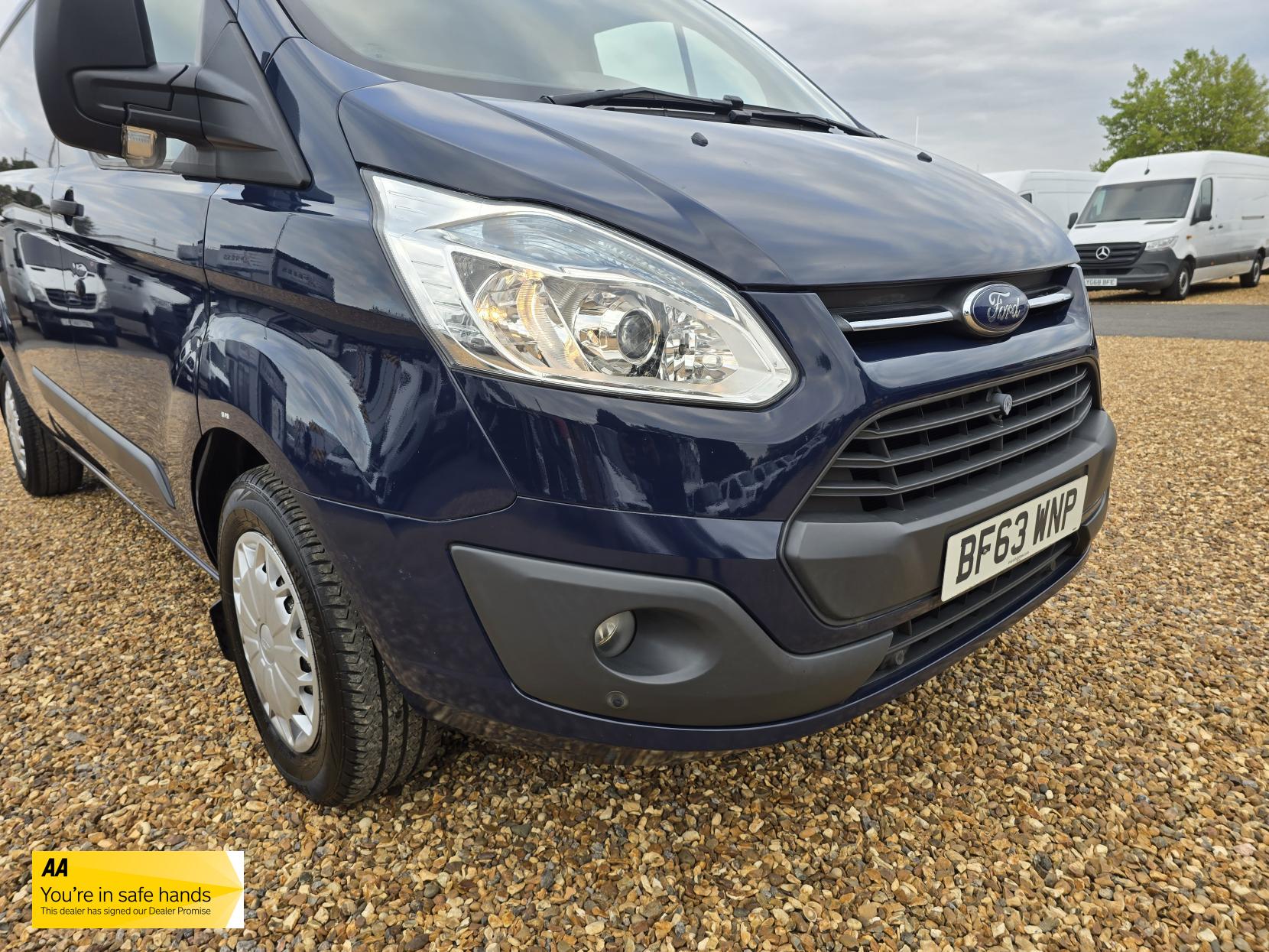Ford Transit Custom 2.2 TDCi 330 Trend Panel Van 5dr Diesel Manual L2 H1 (197 g/km, 123 bhp)
