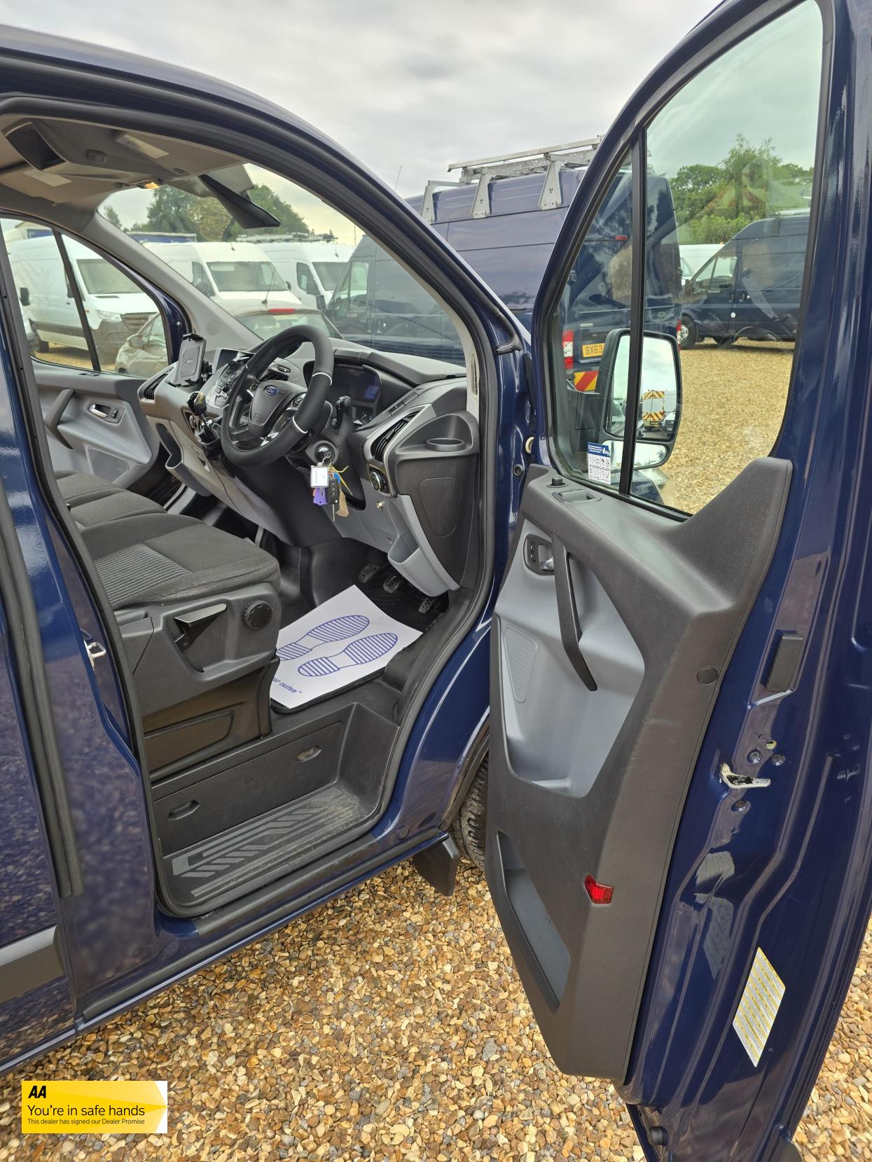 Ford Transit Custom 2.2 TDCi 330 Trend Panel Van 5dr Diesel Manual L2 H1 (197 g/km, 123 bhp)