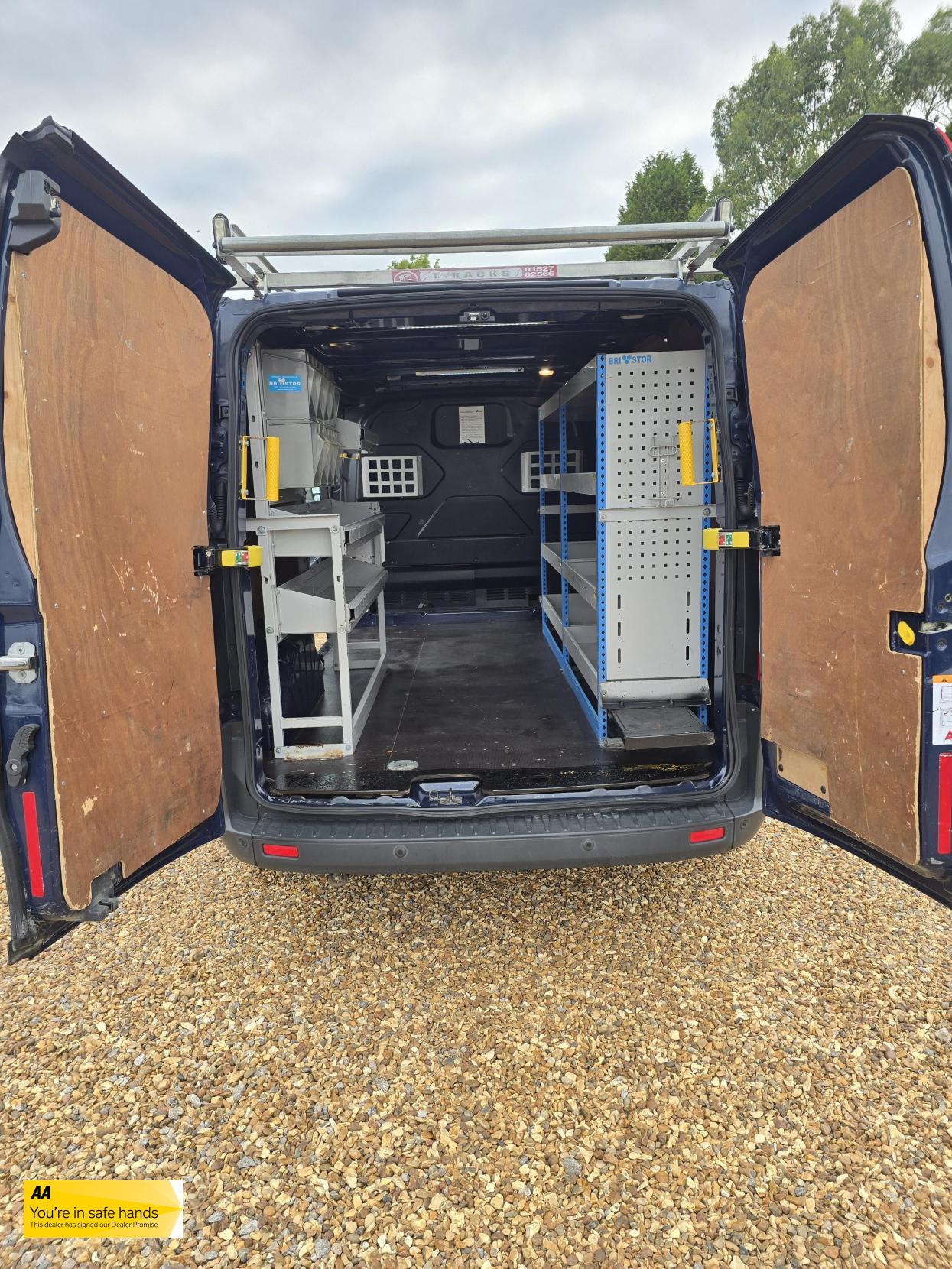 Ford Transit Custom 2.2 TDCi 330 Trend Panel Van 5dr Diesel Manual L2 H1 (197 g/km, 123 bhp)