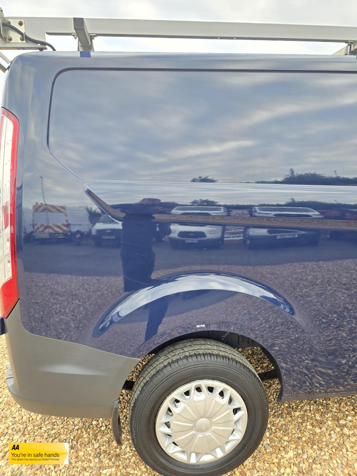 Ford Transit Custom 2.2 TDCi 330 Trend Panel Van 5dr Diesel Manual L2 H1 (197 g/km, 123 bhp)