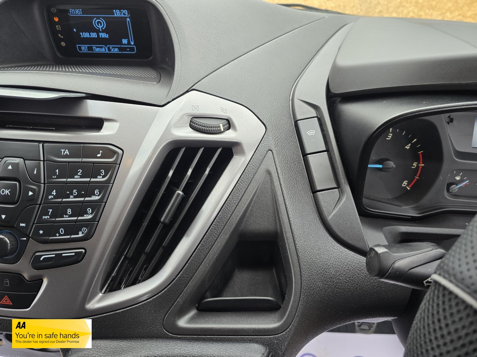 Ford Transit Custom 2.2 TDCi 330 Trend Panel Van 5dr Diesel Manual L2 H1 (197 g/km, 123 bhp)