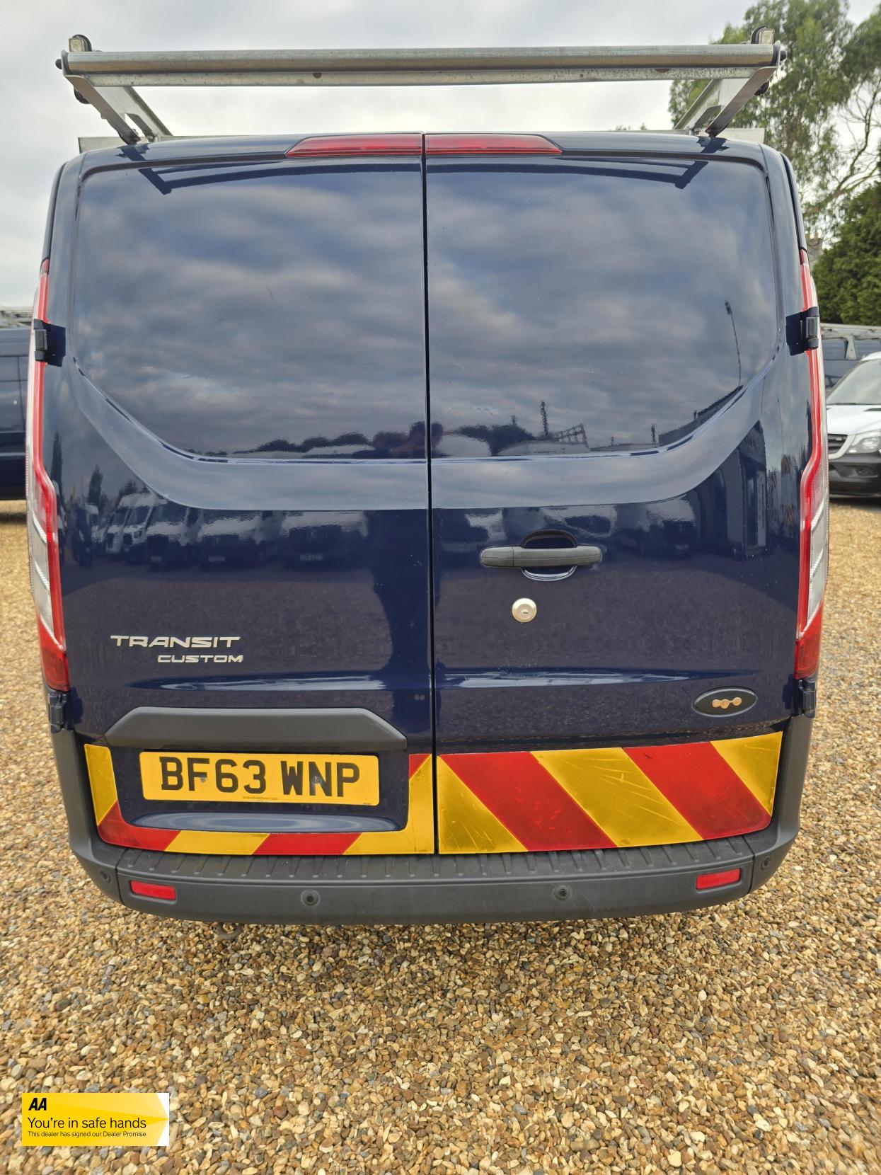 Ford Transit Custom 2.2 TDCi 330 Trend Panel Van 5dr Diesel Manual L2 H1 (197 g/km, 123 bhp)