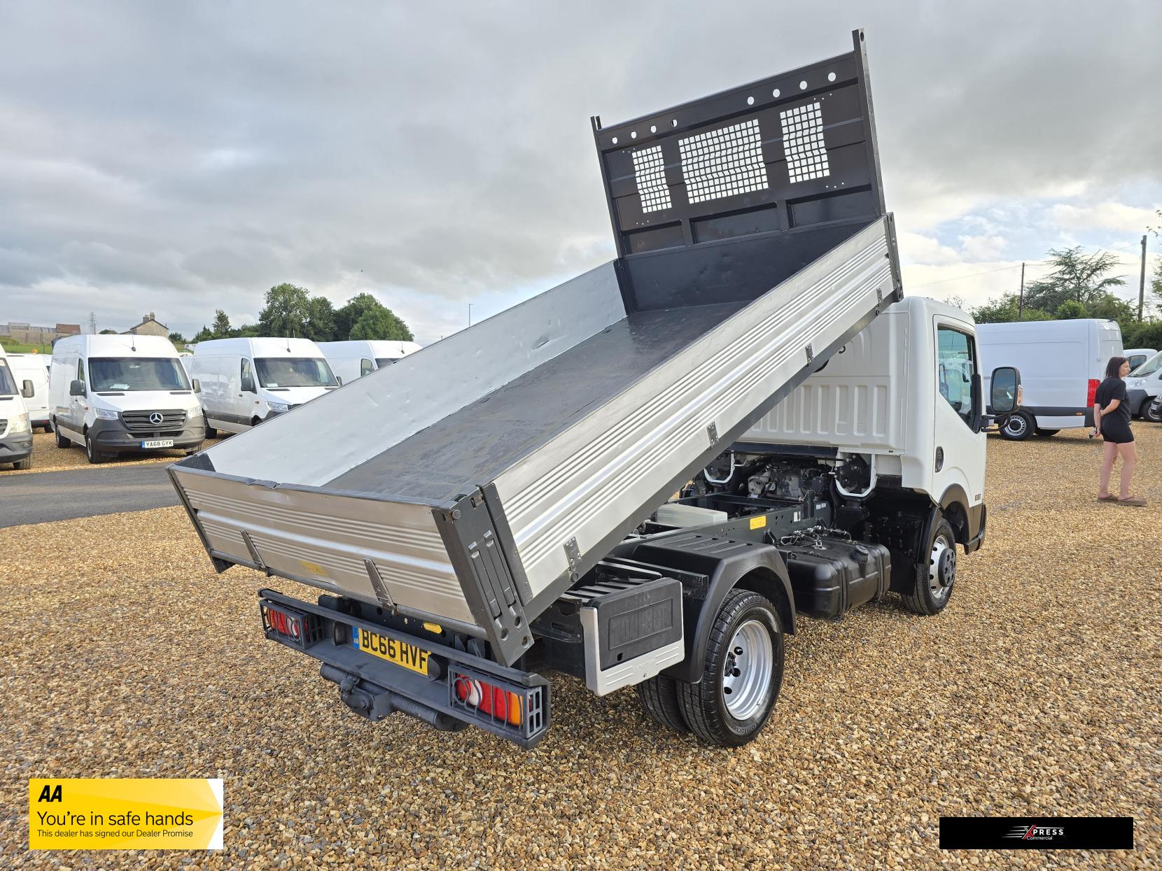 Nissan NT400 Cabstar NT400 Cabstar 3.0 dCi 35.13 Tipper 2dr Diesel Manual L1 Euro 6 (130 ps)