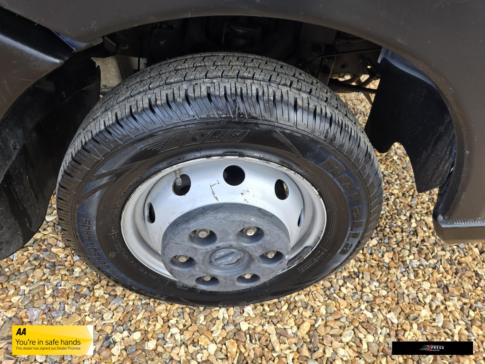 Nissan NT400 Cabstar NT400 Cabstar 3.0 dCi 35.13 Tipper 2dr Diesel Manual L1 Euro 6 (130 ps)