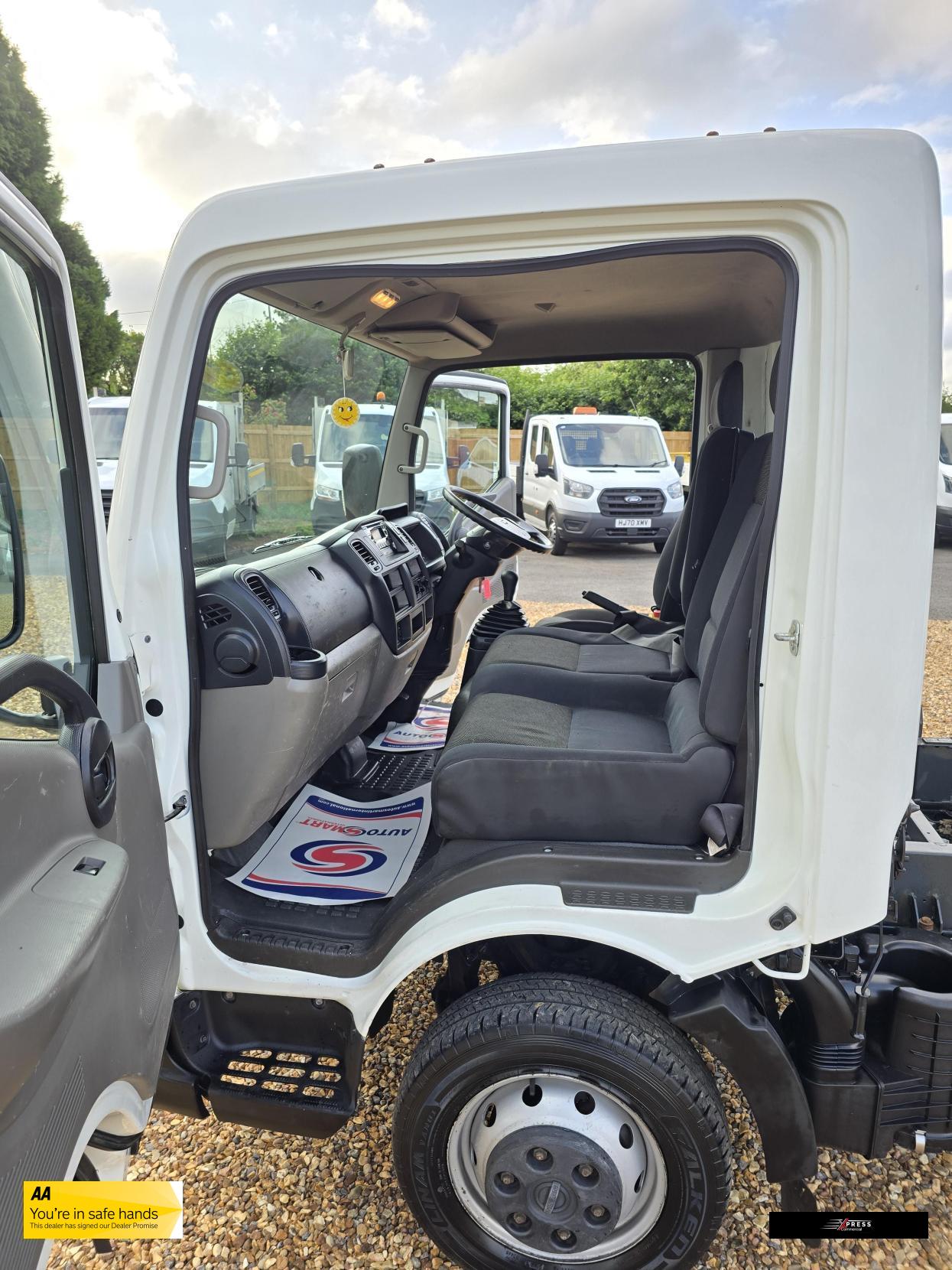 Nissan NT400 Cabstar NT400 Cabstar 3.0 dCi 35.13 Tipper 2dr Diesel Manual L1 Euro 6 (130 ps)