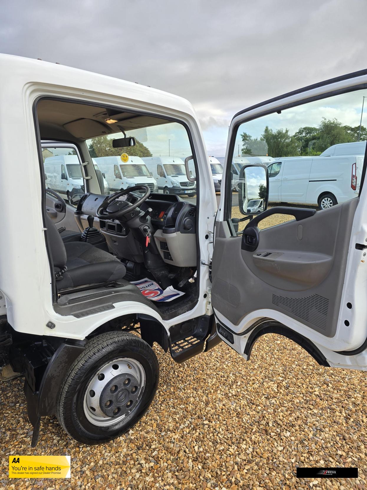 Nissan NT400 Cabstar NT400 Cabstar 3.0 dCi 35.13 Tipper 2dr Diesel Manual L1 Euro 6 (130 ps)