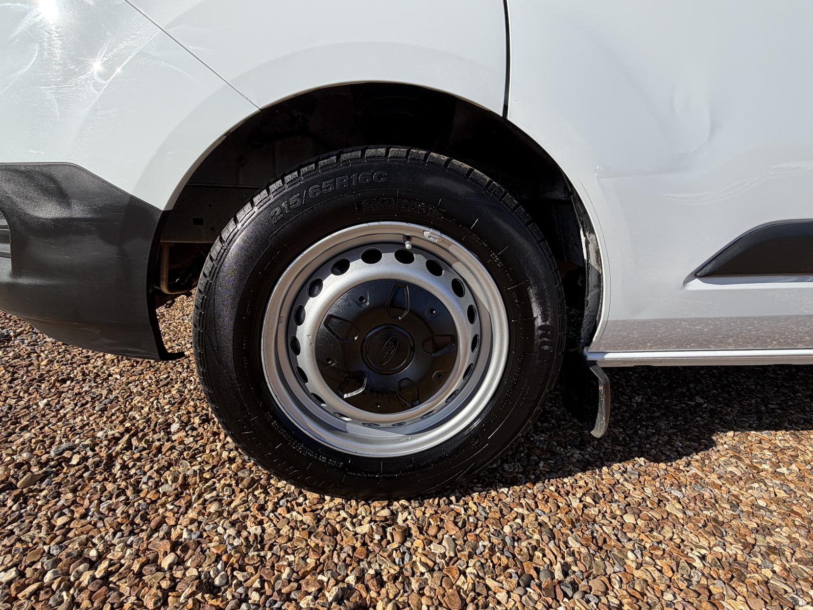 Ford Transit Custom 2.0 320 EcoBlue Panel Van 5dr Diesel Manual L2 H2 Euro 6 (130 ps)