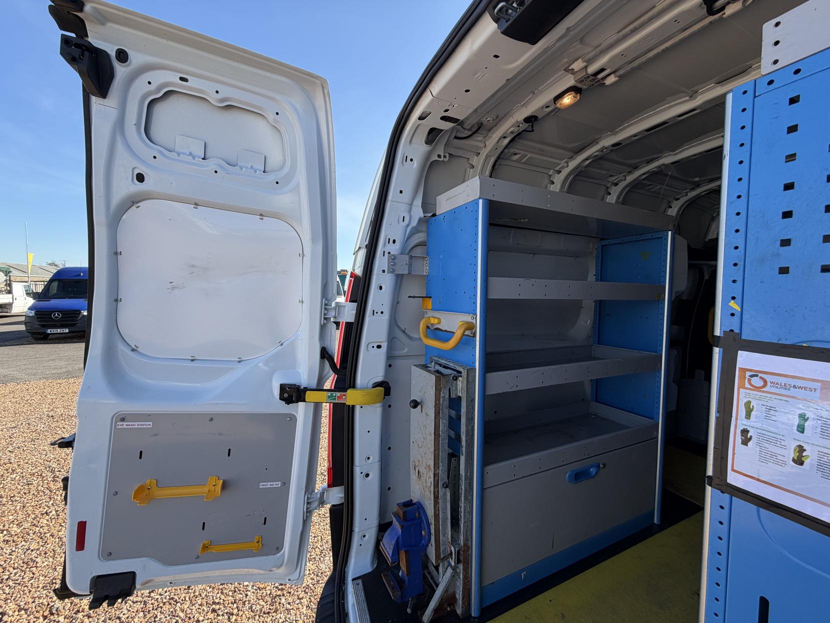 Ford Transit Custom 2.0 320 EcoBlue Panel Van 5dr Diesel Manual L2 H2 Euro 6 (130 ps)